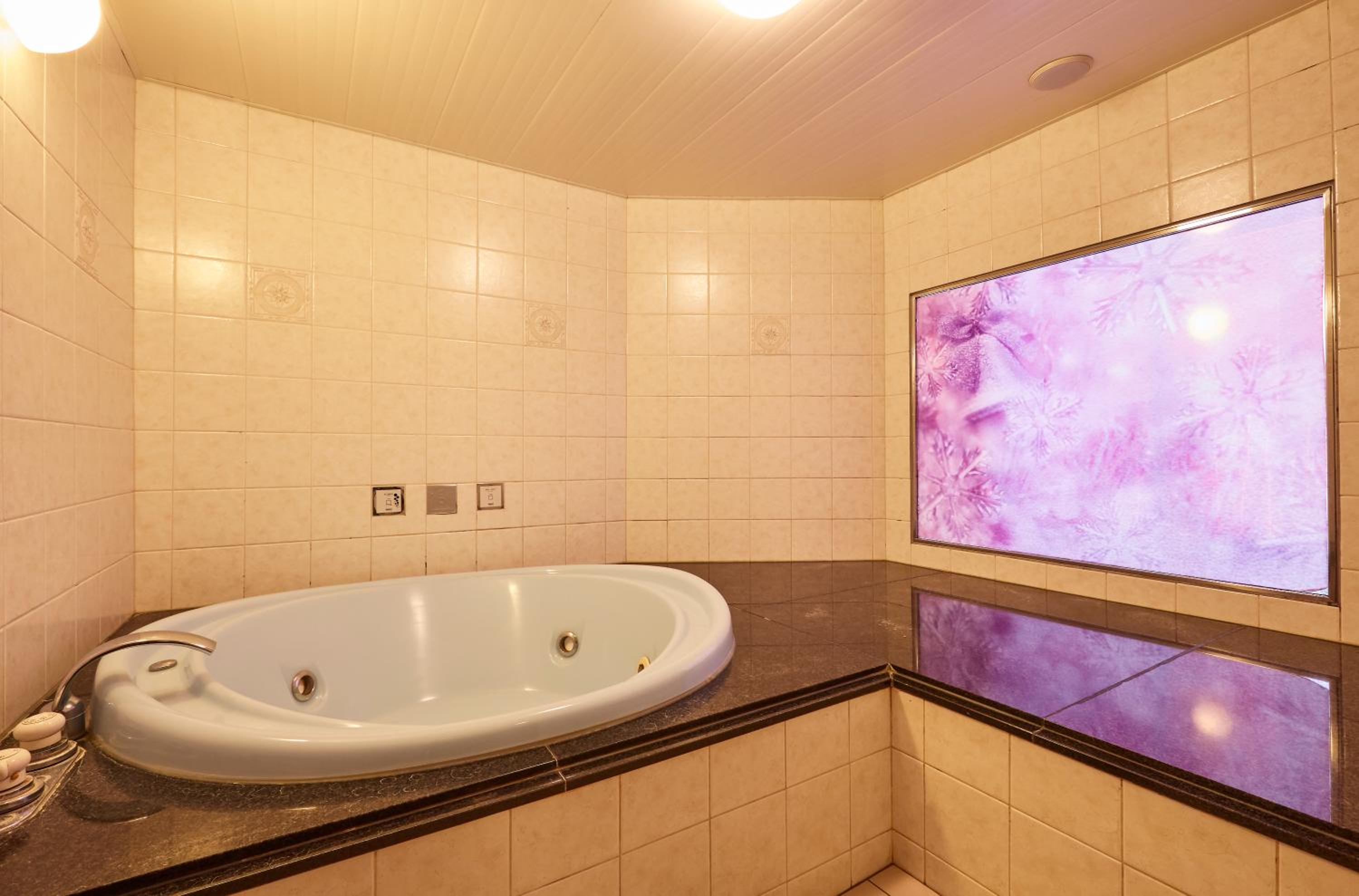 Superior King Room - Photo 10