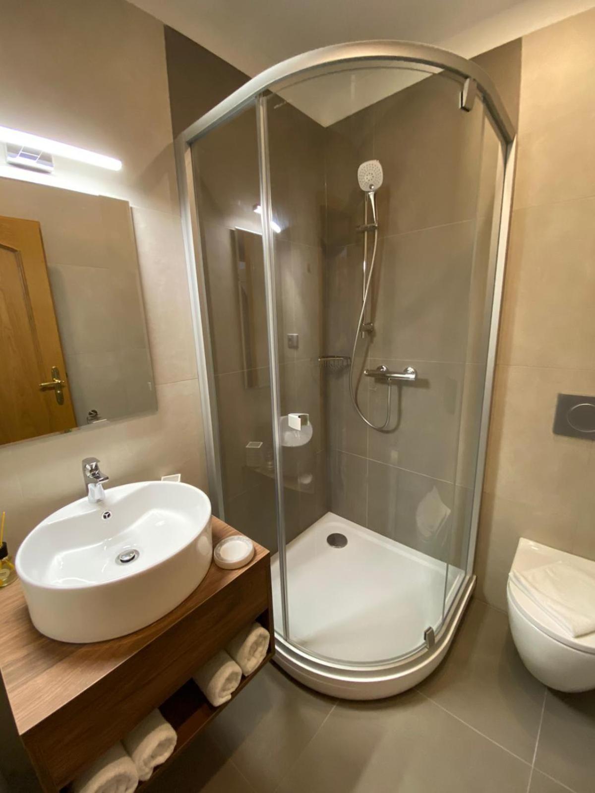 Deluxe Double Room - Photo 7