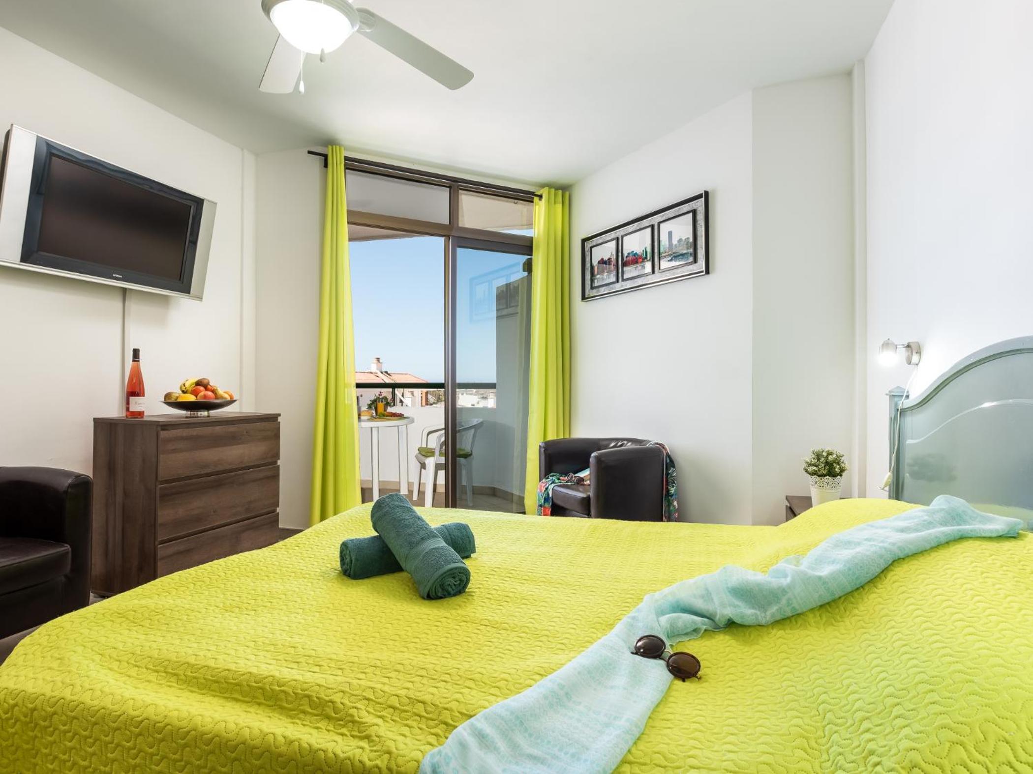 Studio with Sea View