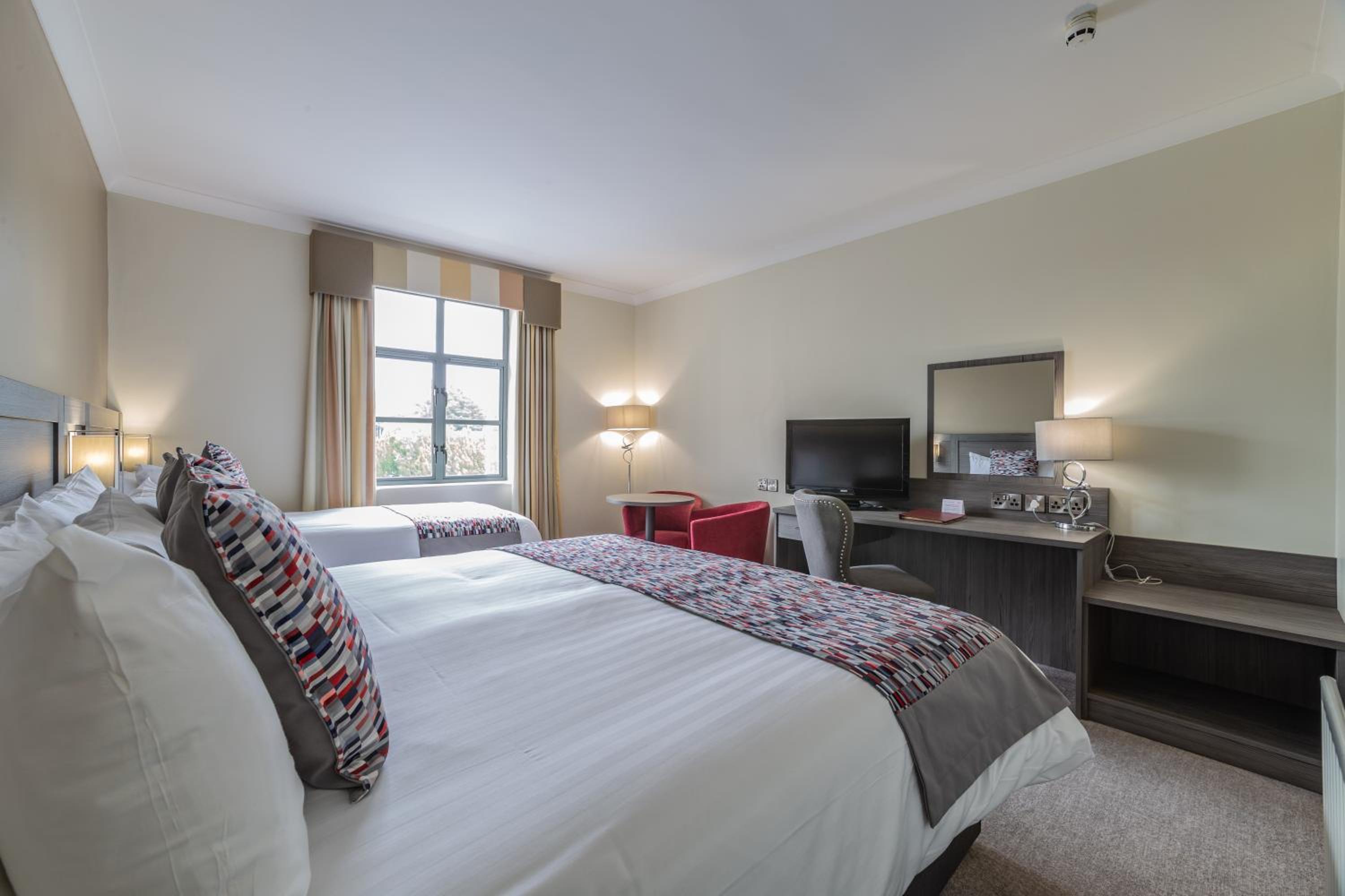 Standard Double/Twin Room - Photo 7