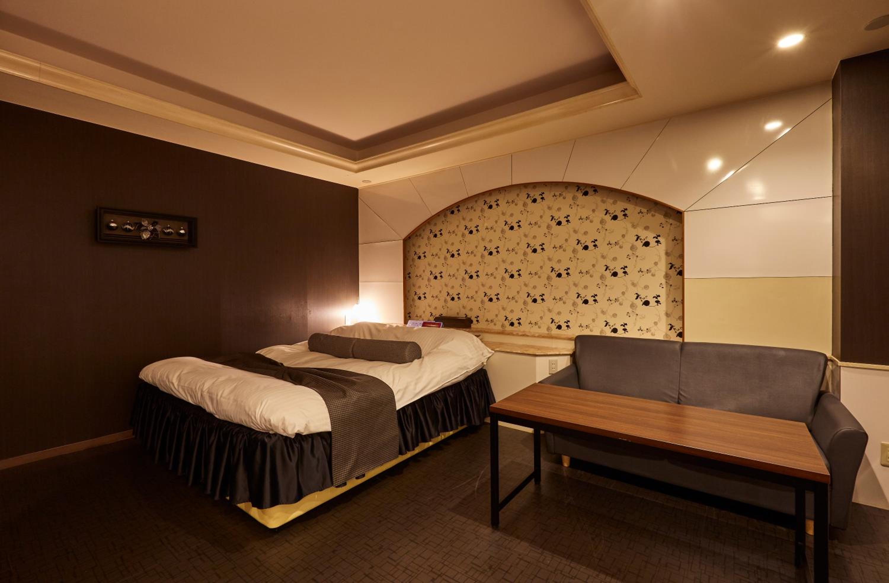 Deluxe King Room - Photo 6