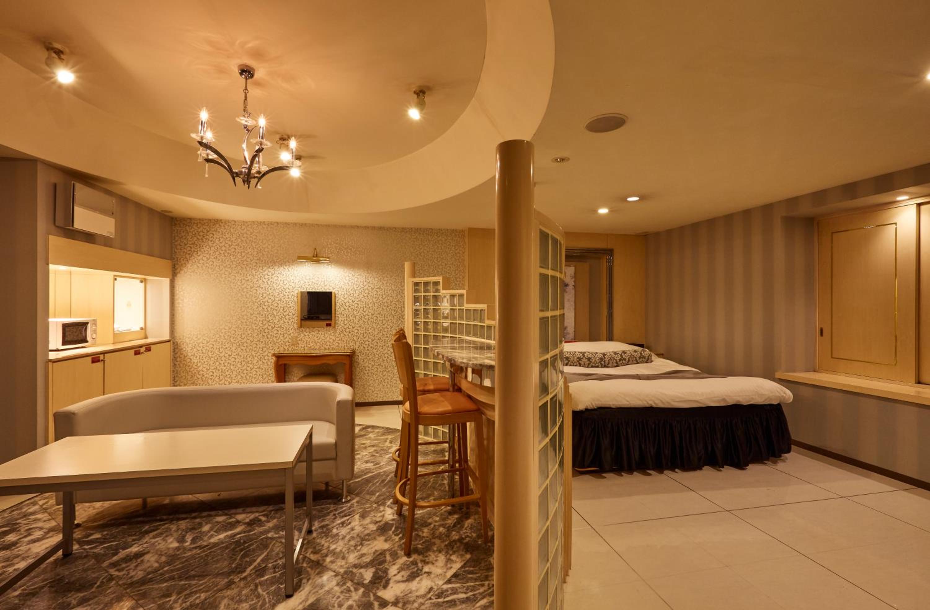 Superior King Room - Photo 4