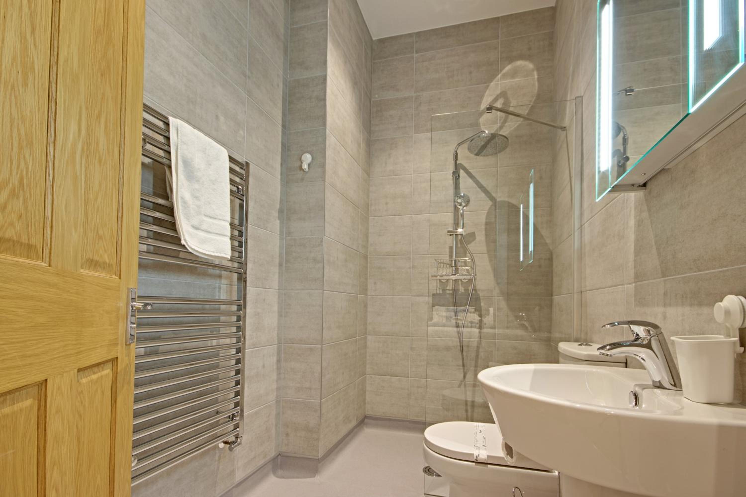 Deluxe Triple Room - Photo 3