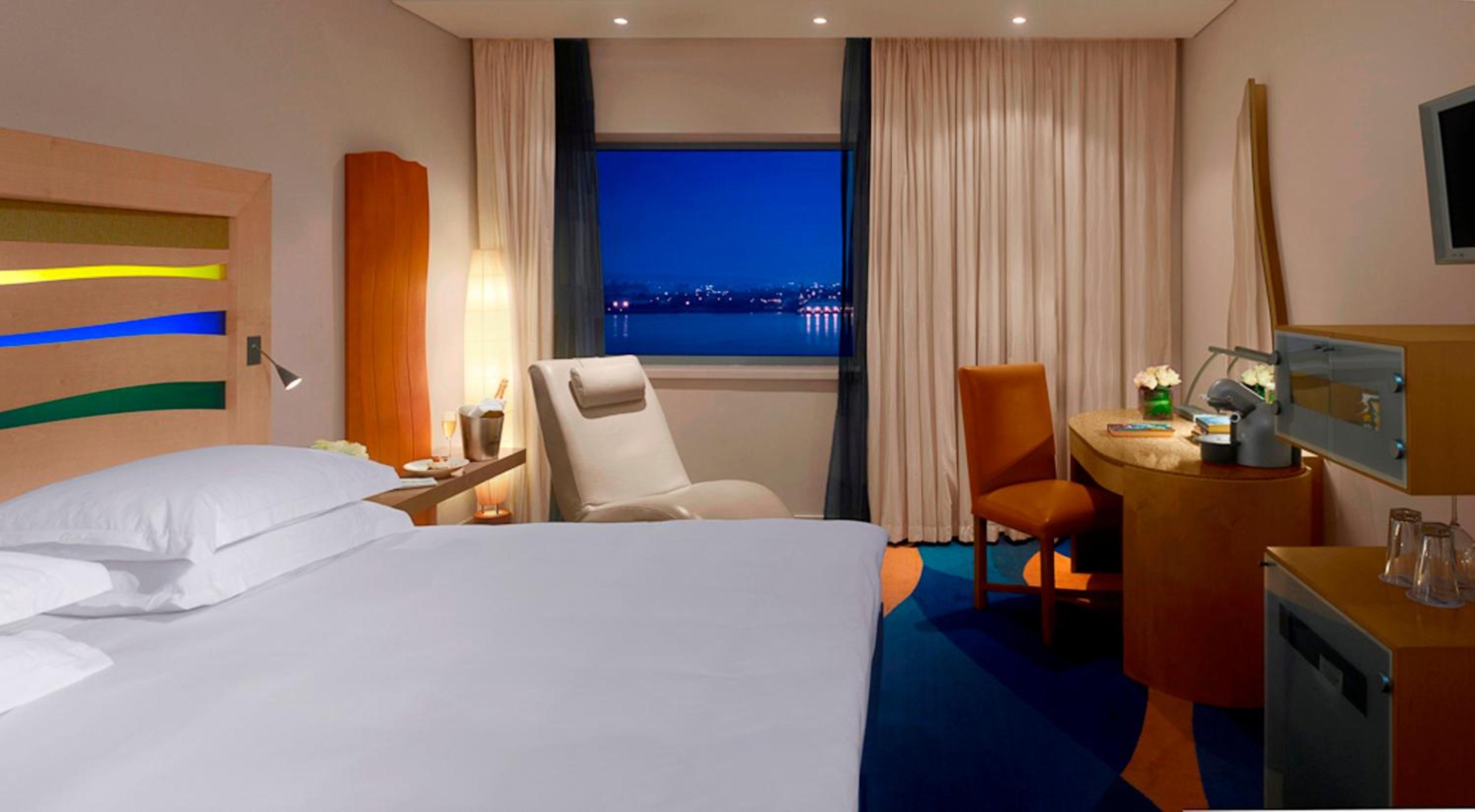 Superior Room with River view - Photo 6