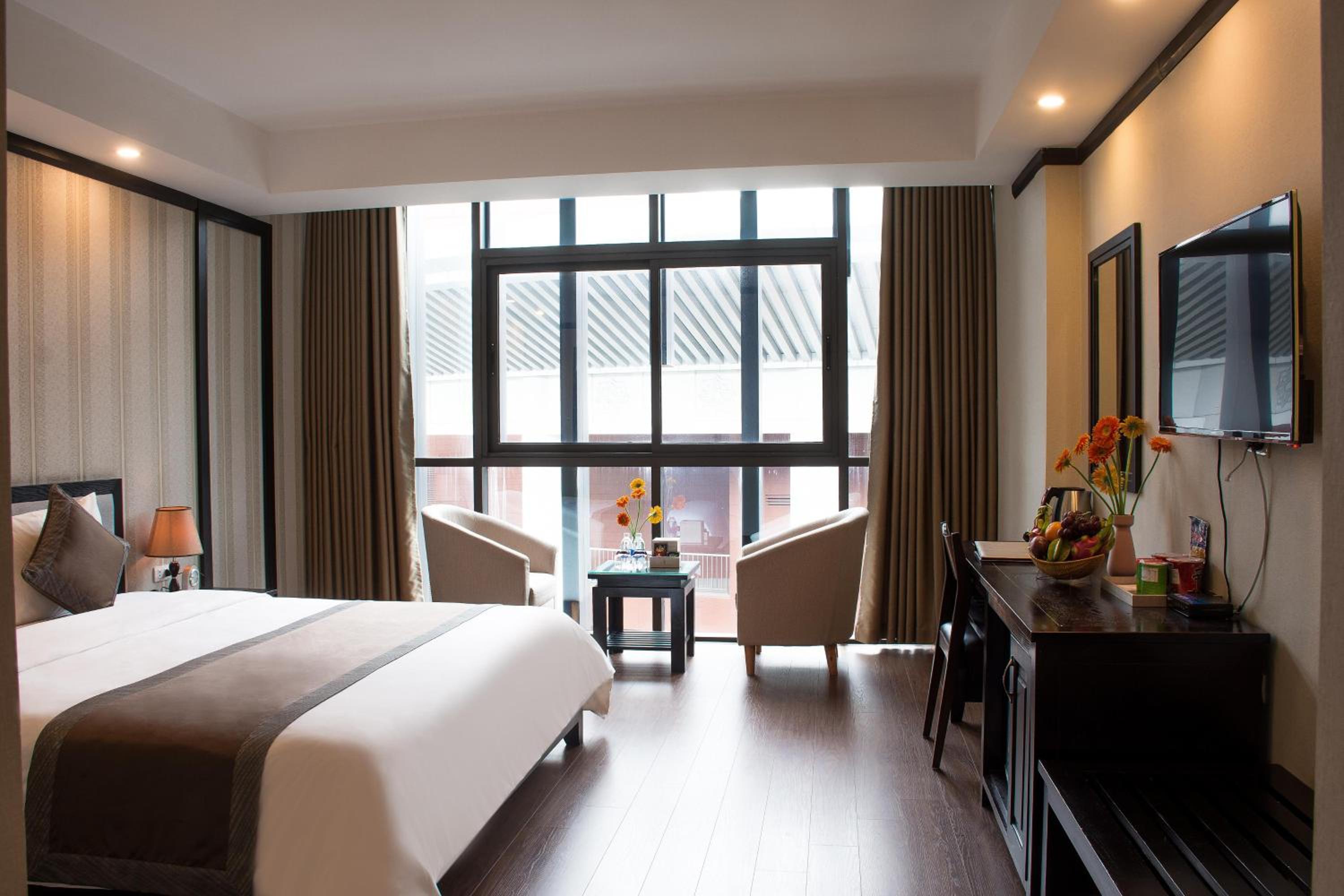 Superior King Room