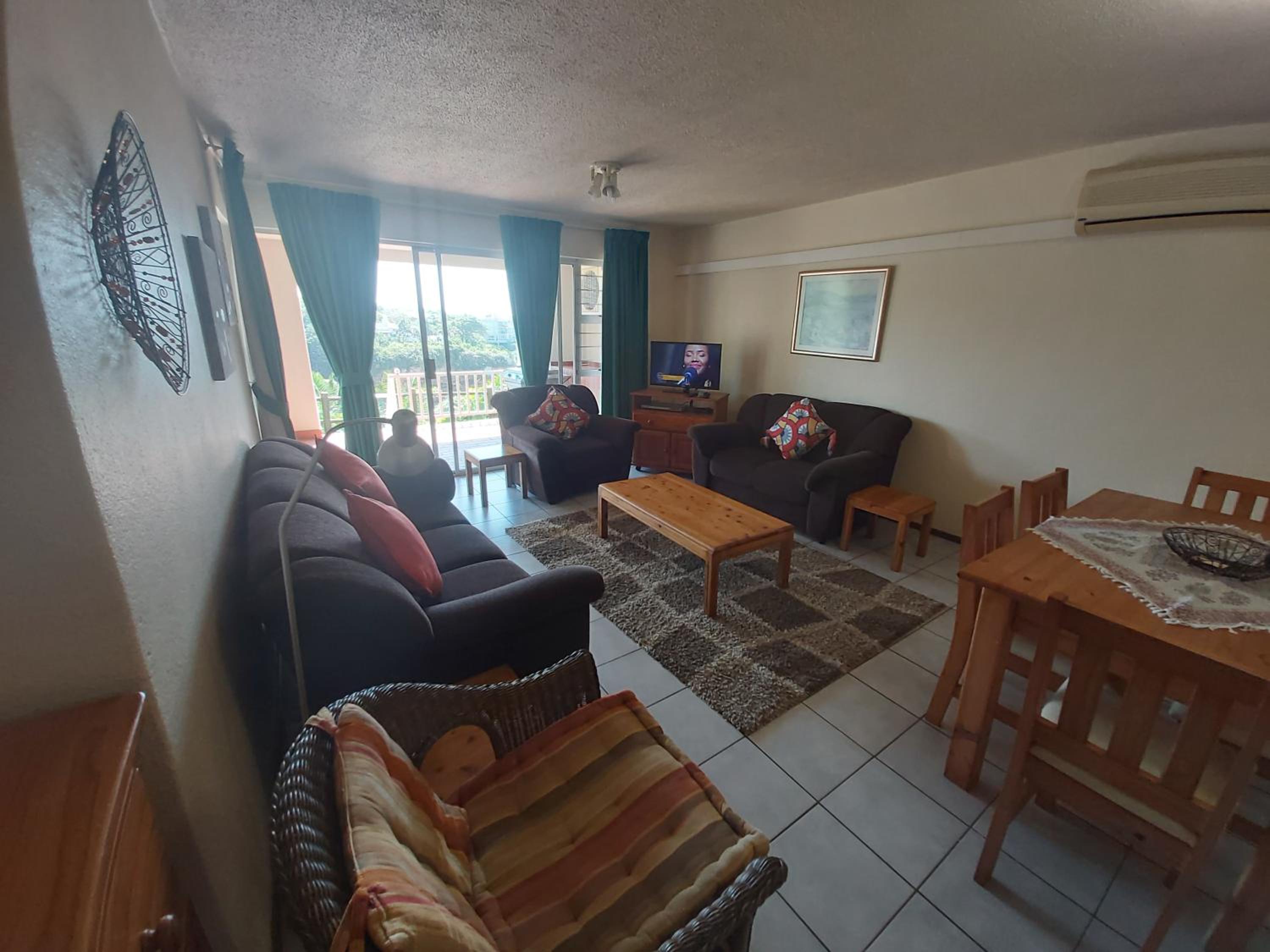 Three-Bedroom Apartment photo 1