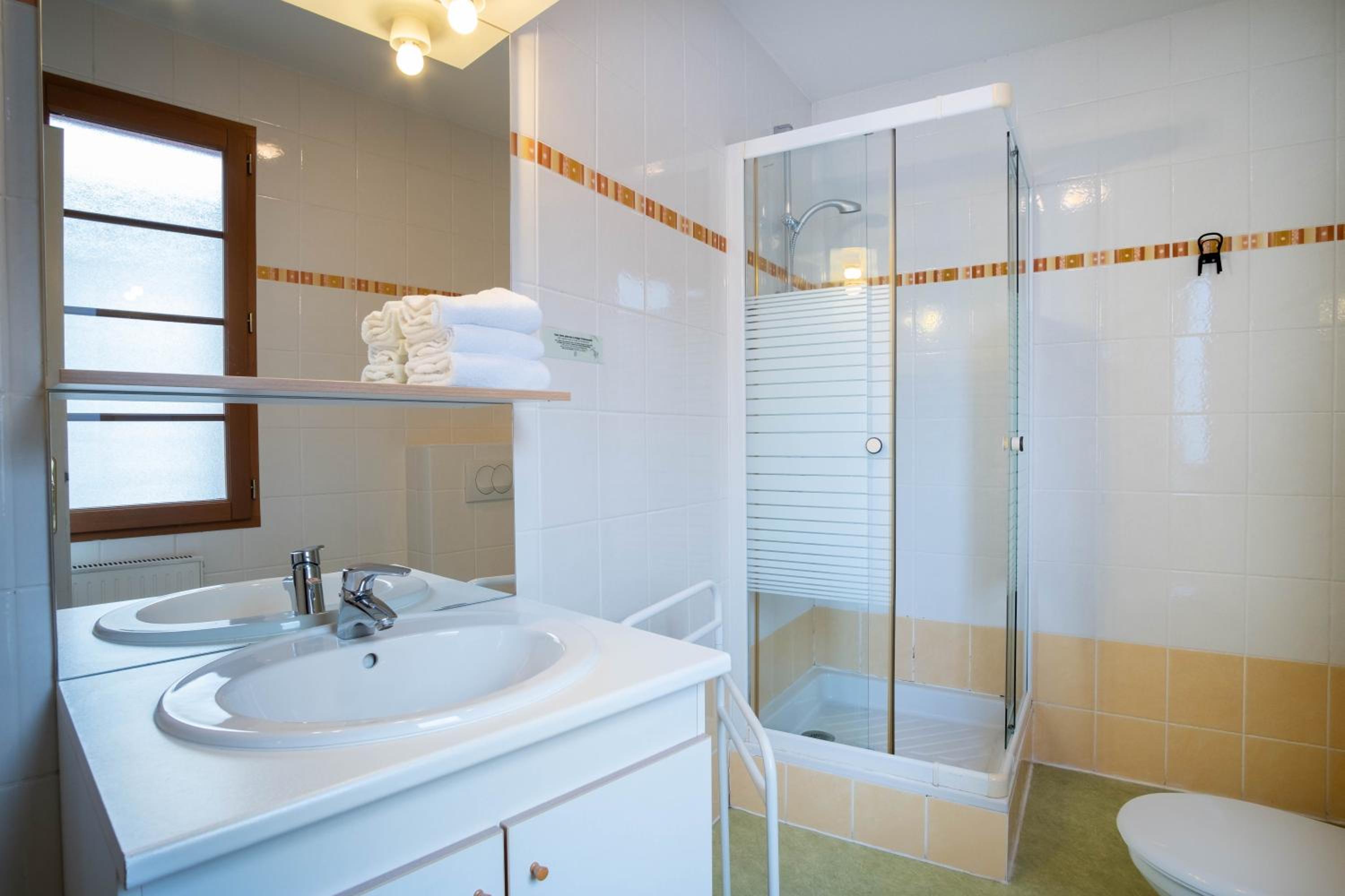 Quadruple Room - Photo 2
