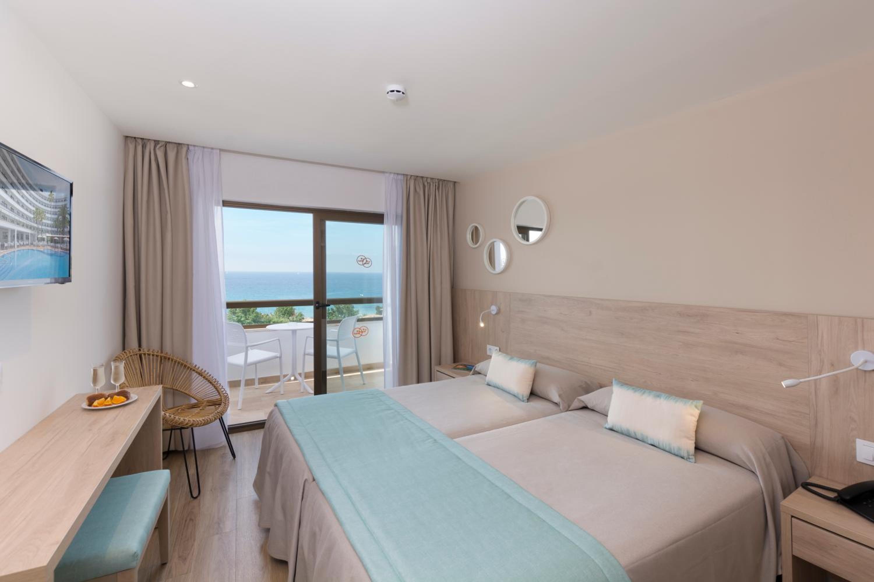Habitación Doble con Vista al Mar