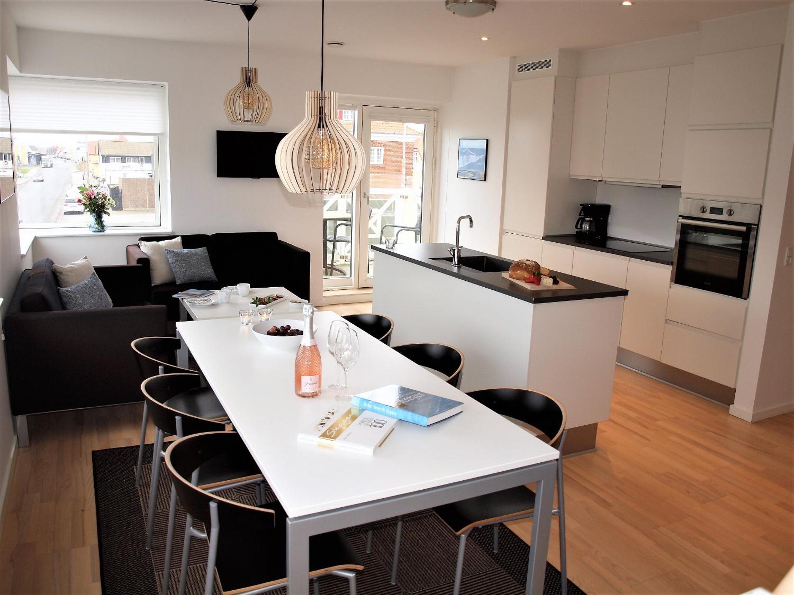Deluxe Apartment (6 adults) with Terrace photo 2