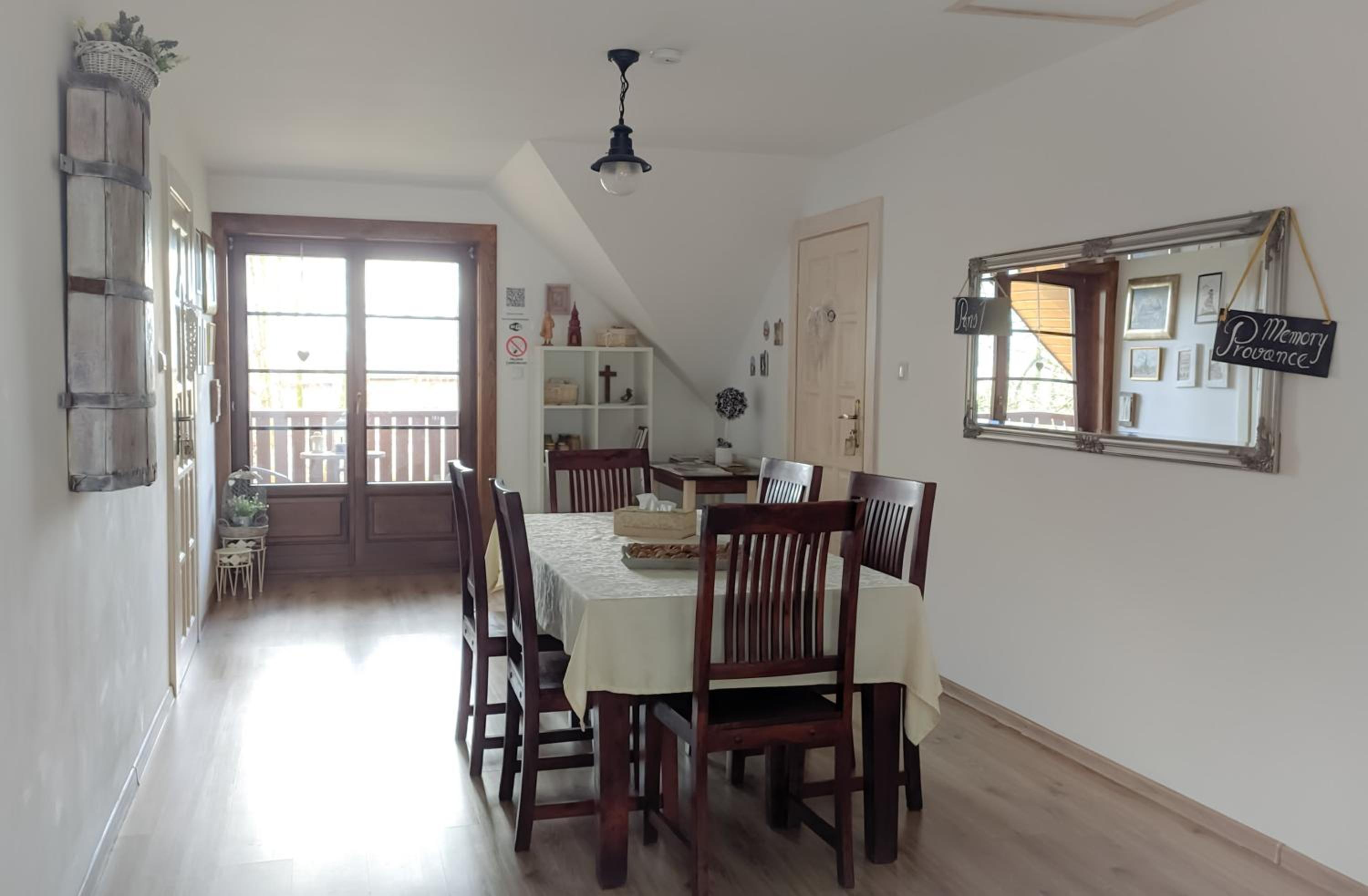 Triple Room with Private Bathroom - Photo 12