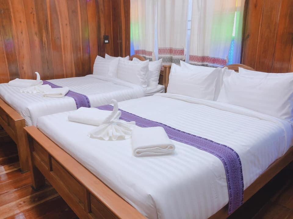Large Double or Twin Room photo 1
