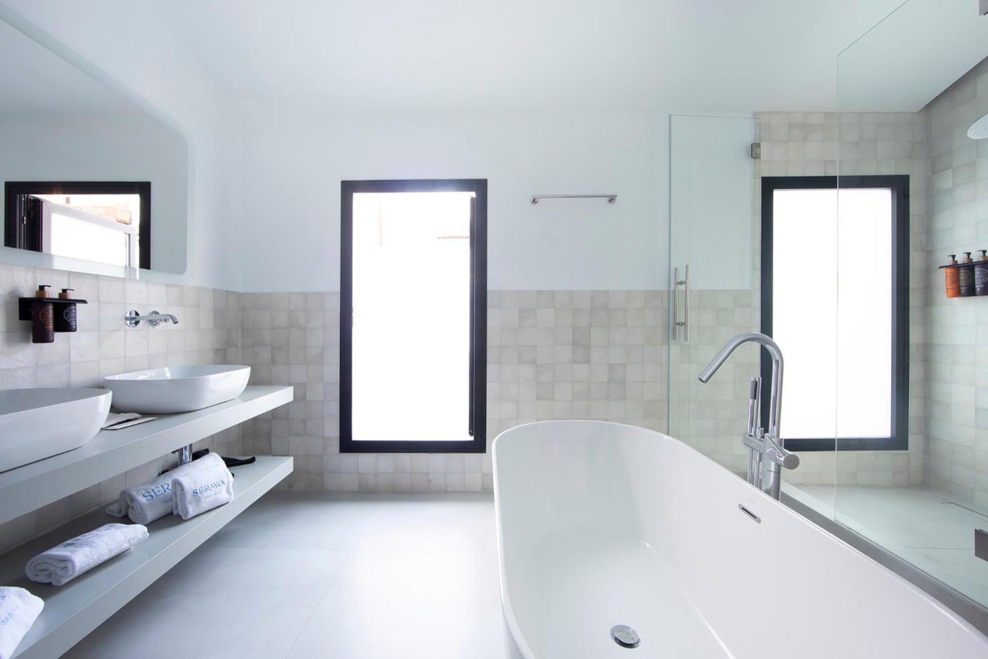 Junior Suite with Terrace thumbnail 6