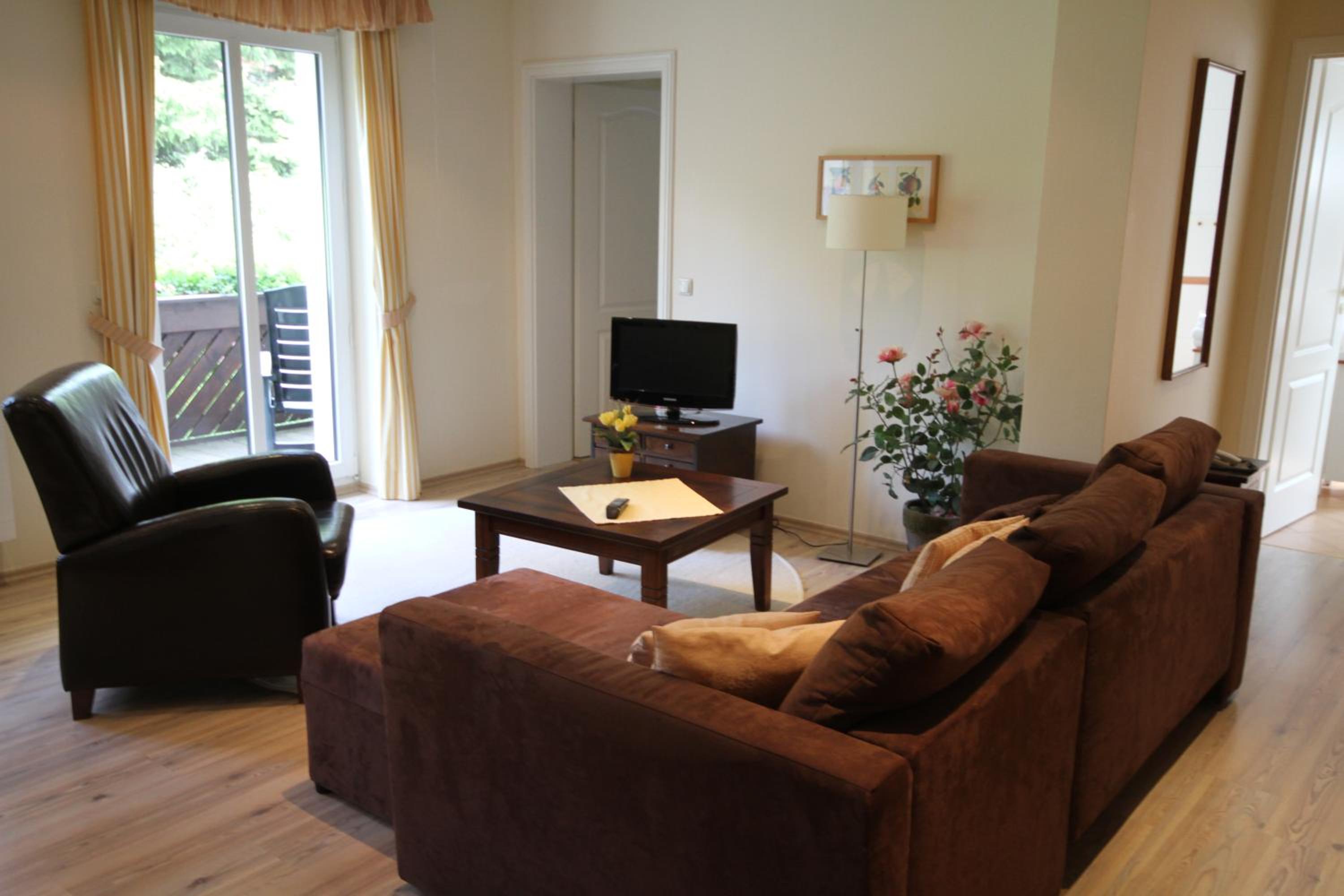 Apartment with Balcony photo 1