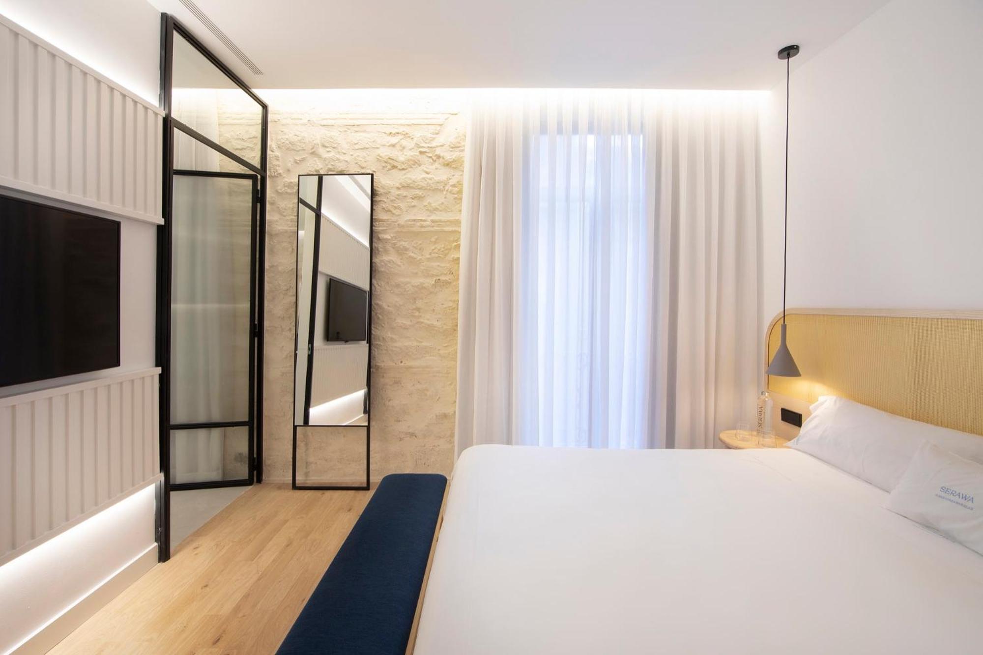 Double Room - Photo 9