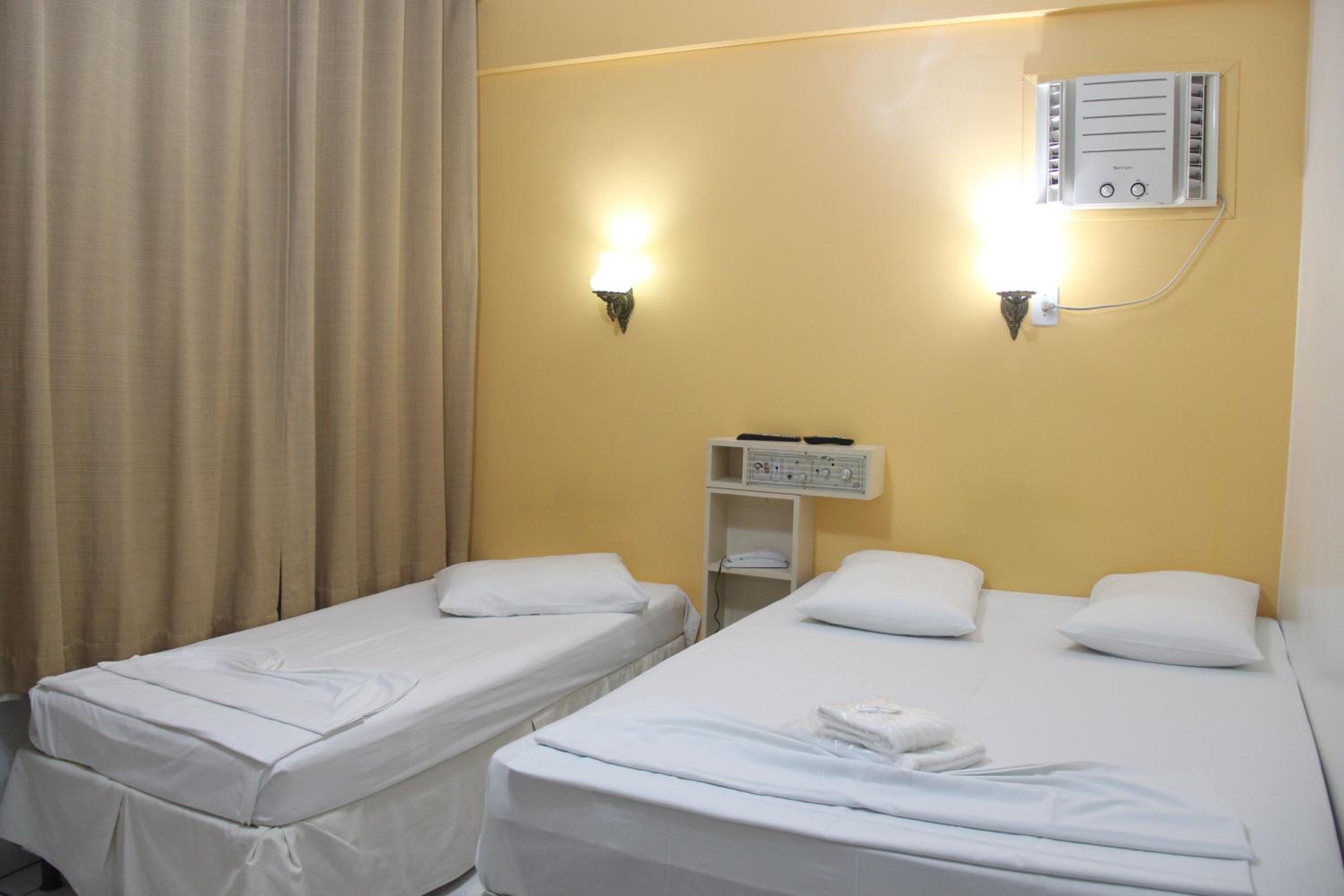 Economy Triple Room photo 1