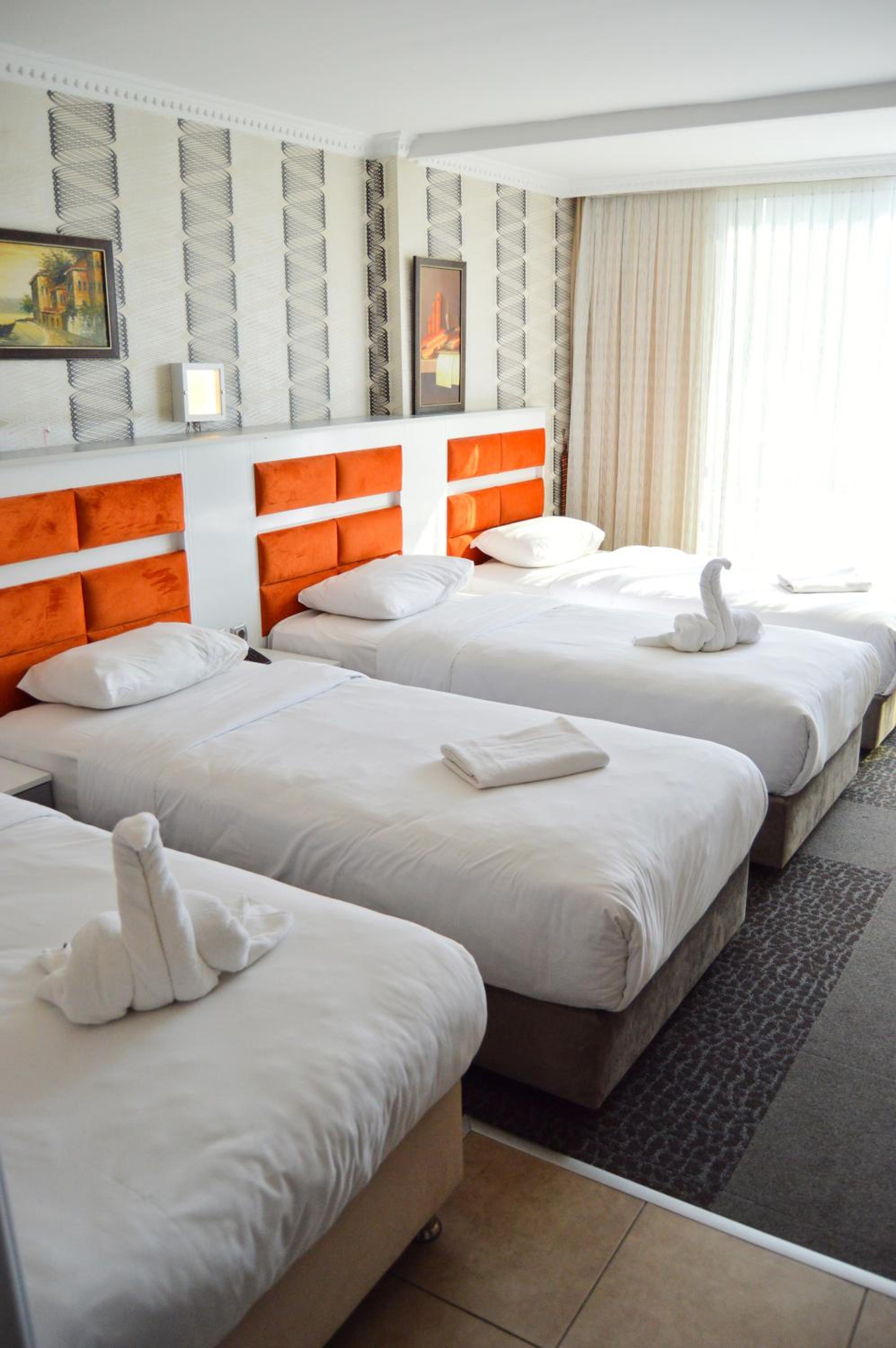 Economy Quadruple Room photo 1