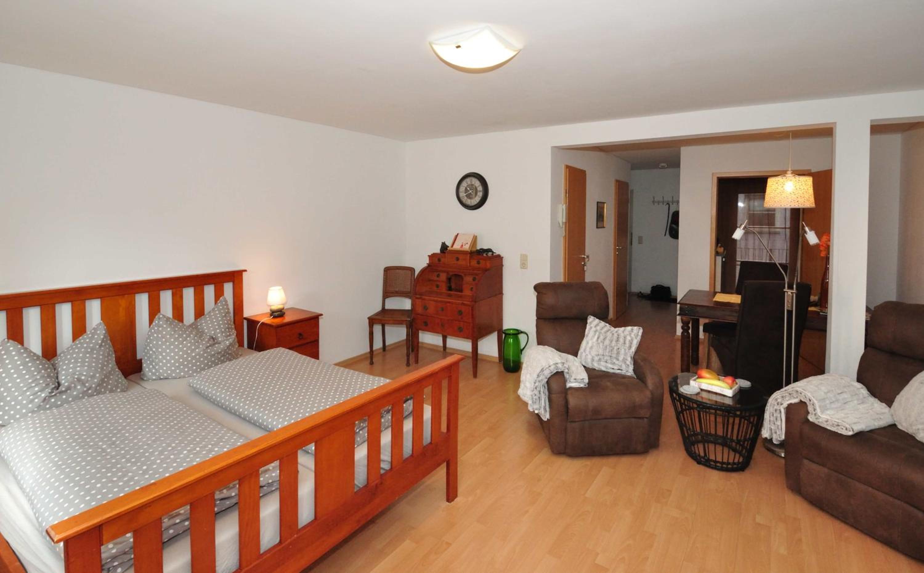 Apartment photo 3