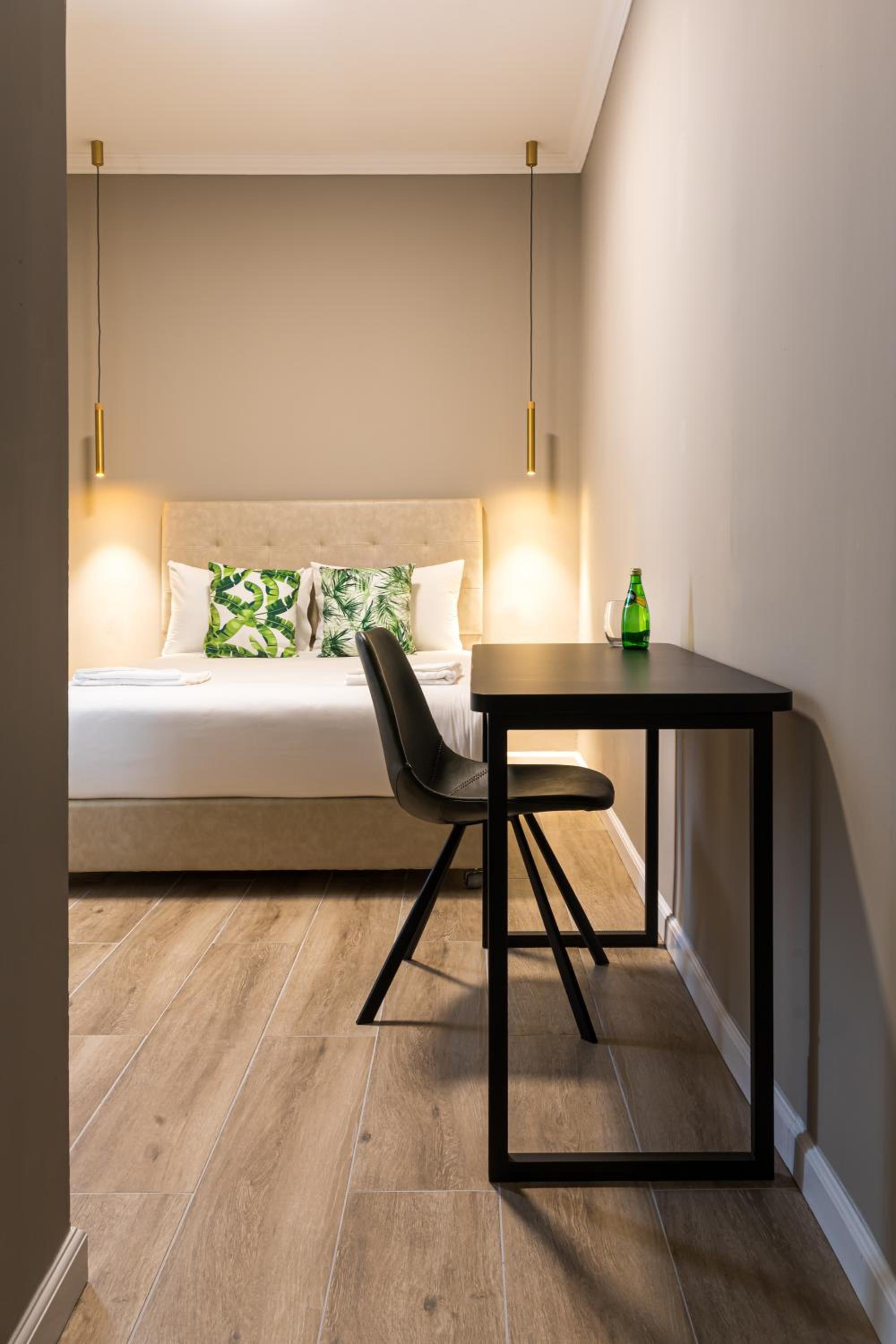 Economy Double Room photo 3