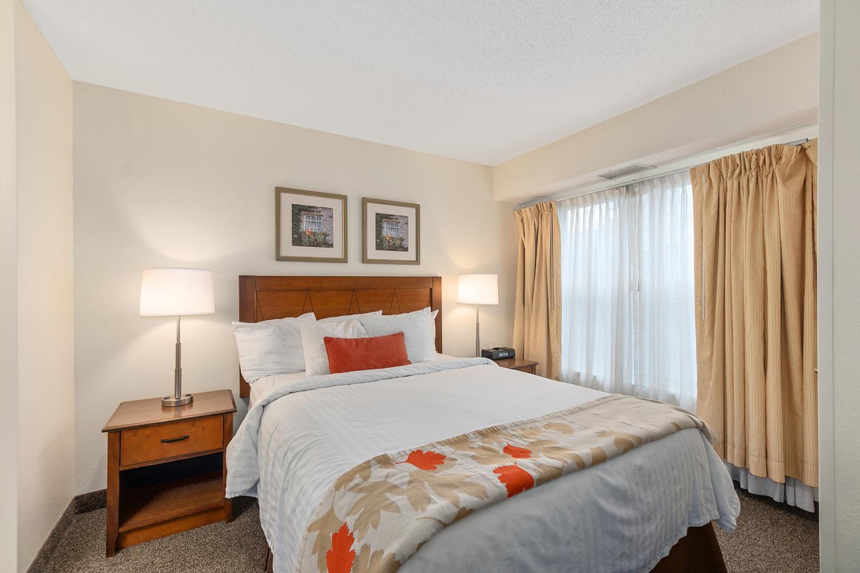 One-Bedroom Suite