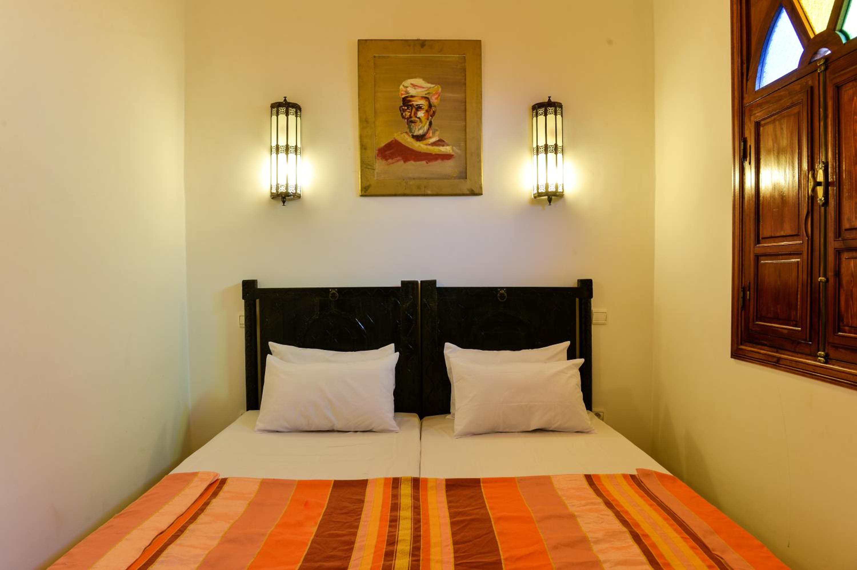 Double or Twin Room - Photo 4