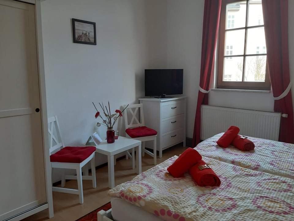 Double or Twin Room - Photo 1