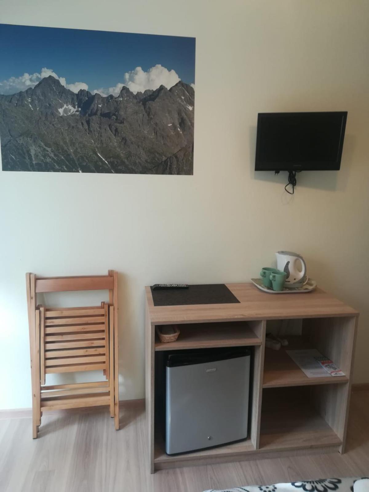 Standard Twin Room - Photo 1