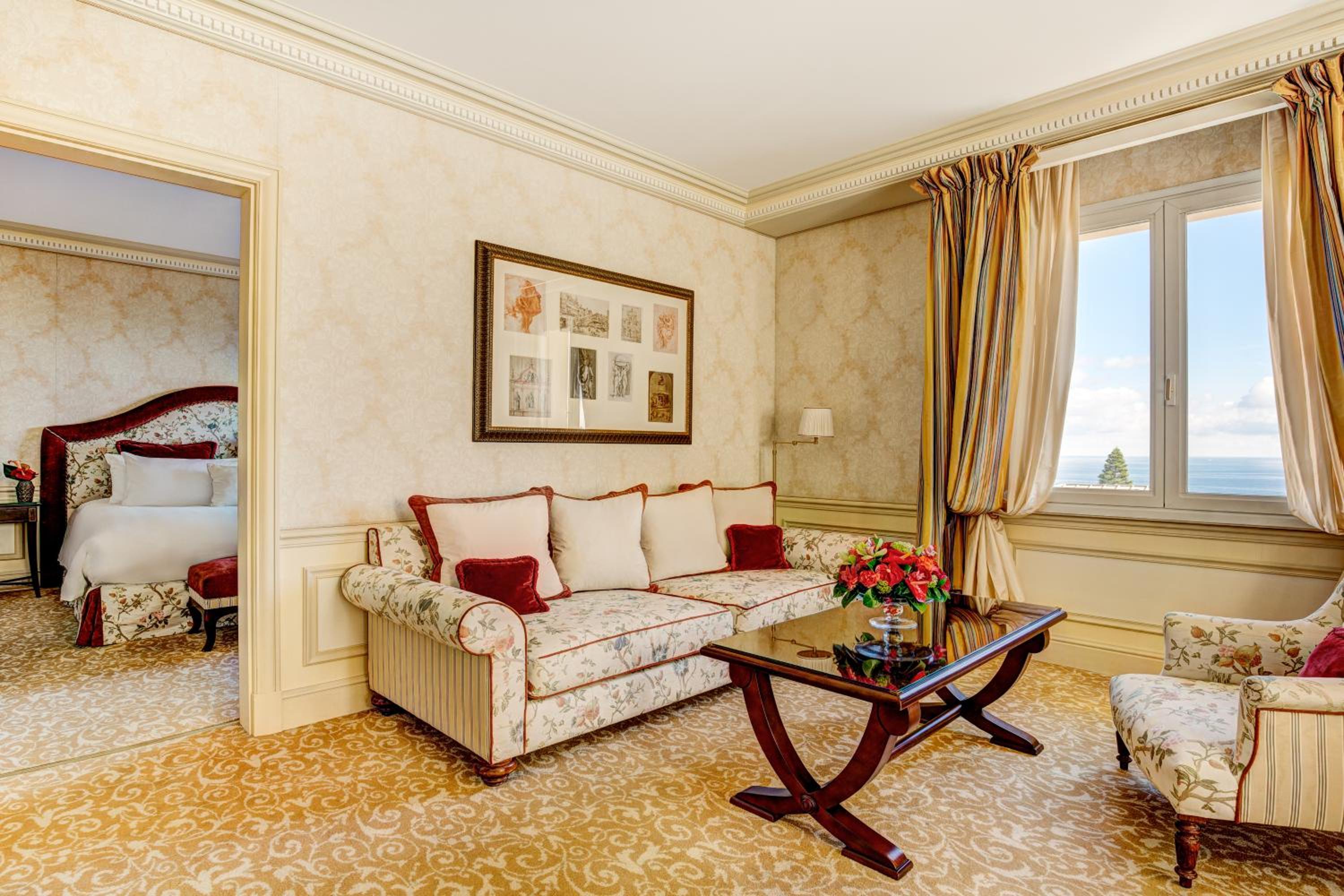 Deluxe Suite with Sea View