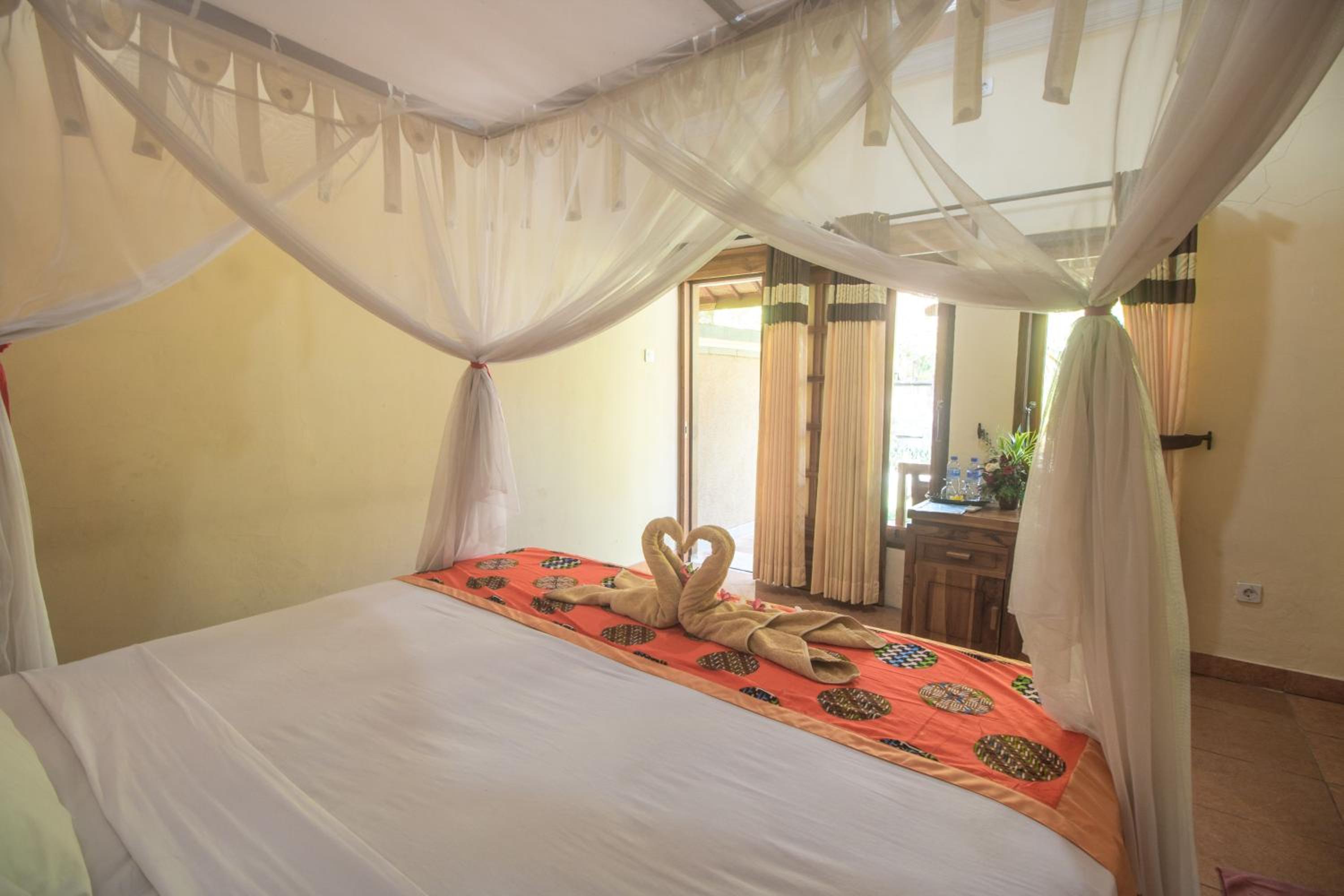 Superior Double or Twin Room - Photo 24