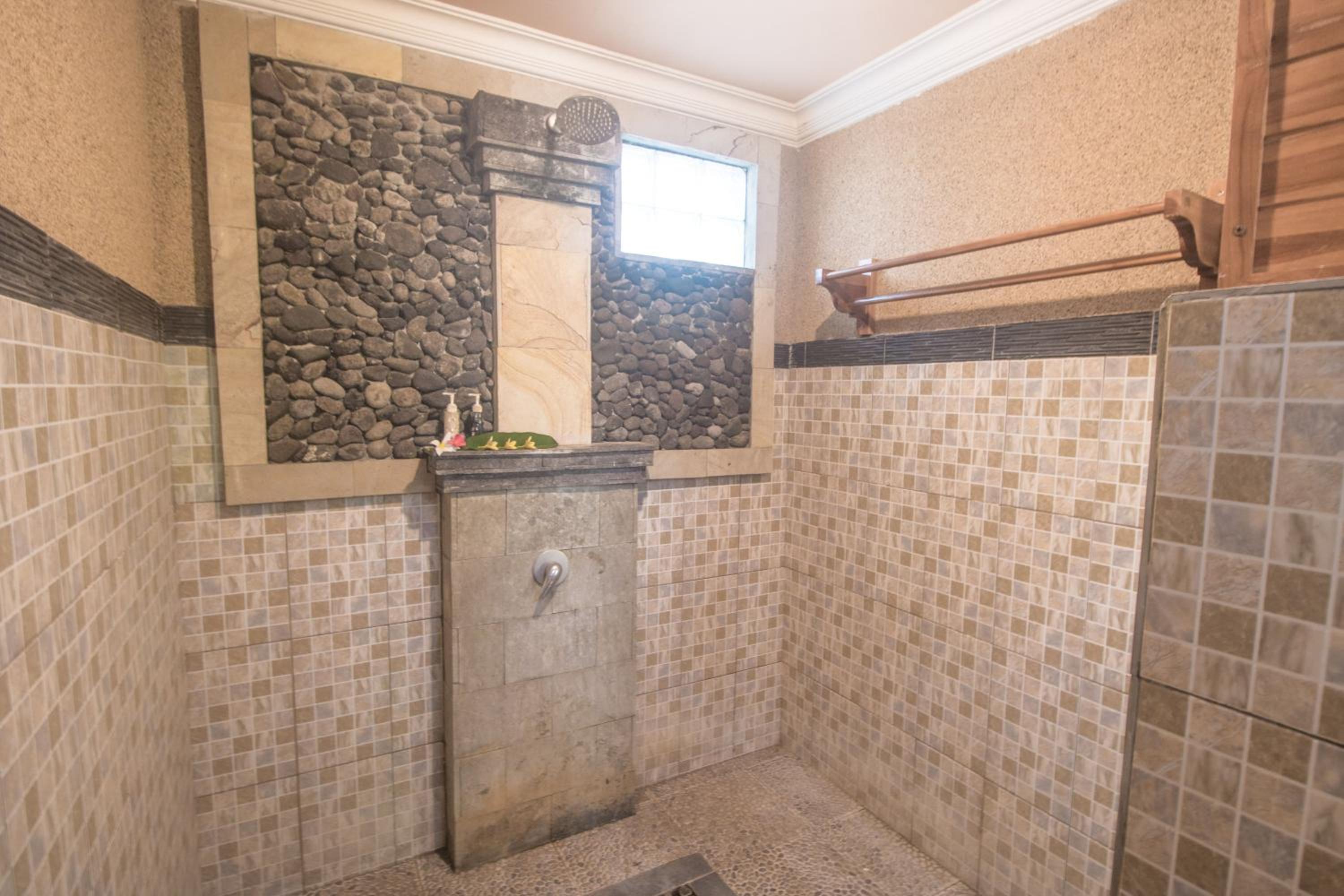 Superior Double or Twin Room - Photo 13