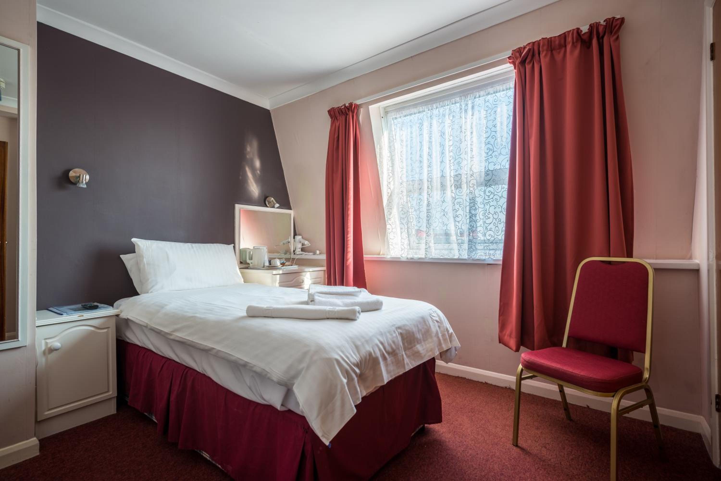 Single Room photo 2