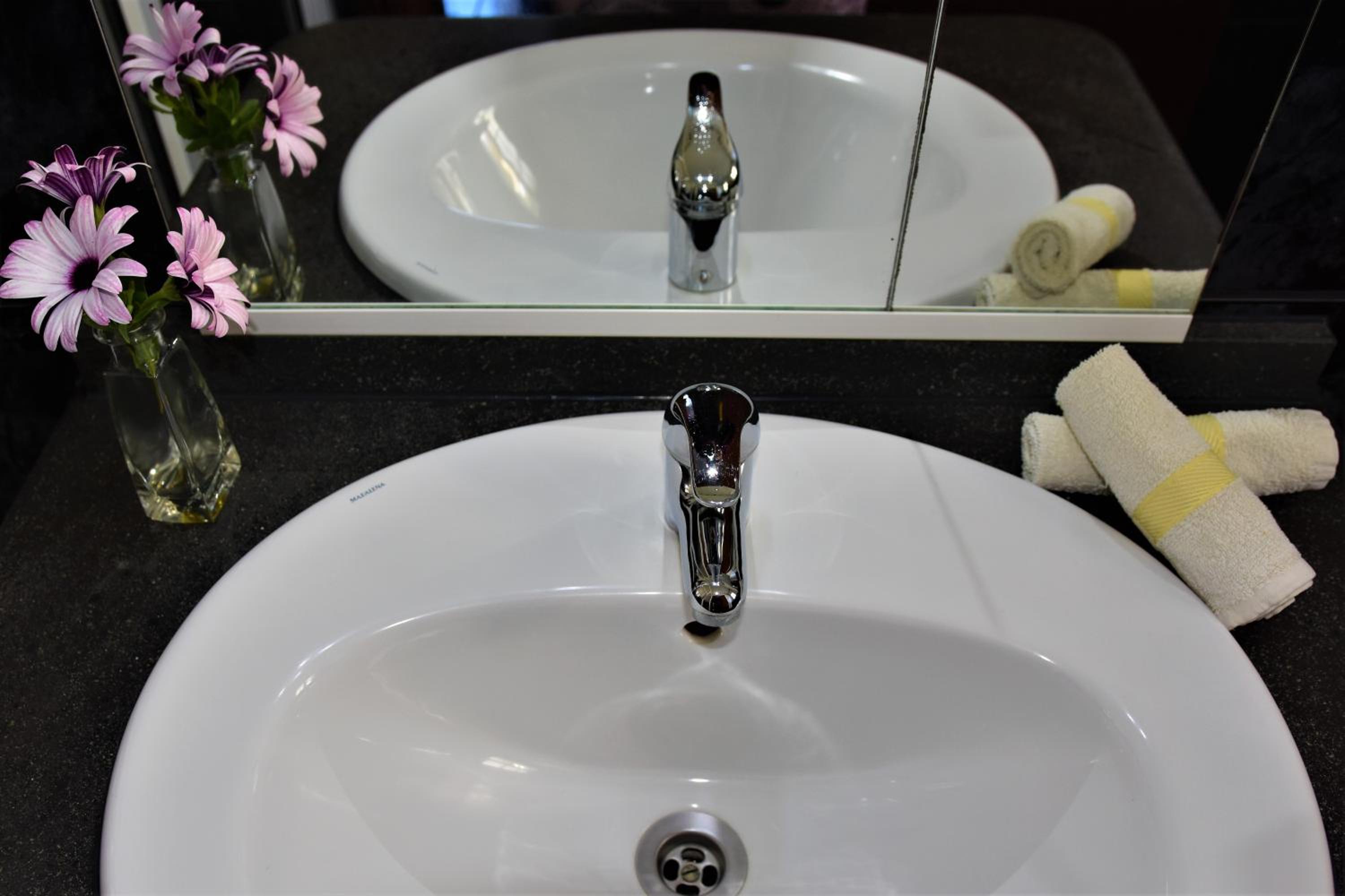 Double Room with Private Bathroom photo 2