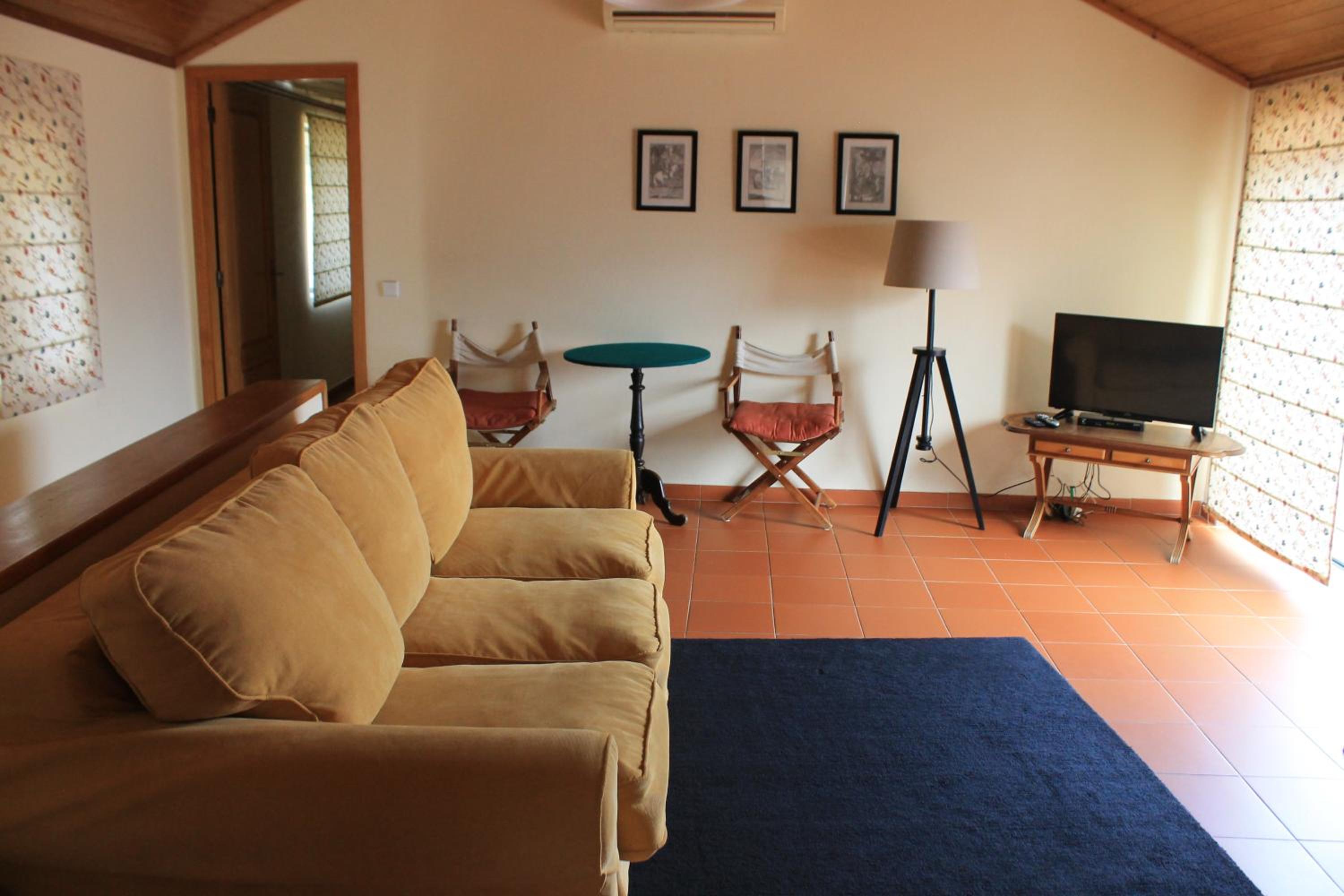 Family Apartment - Photo 8