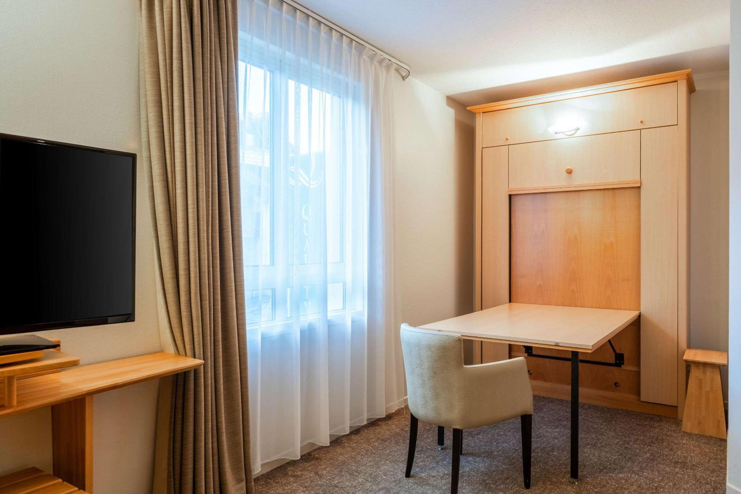 Quadruple Room - Photo 1