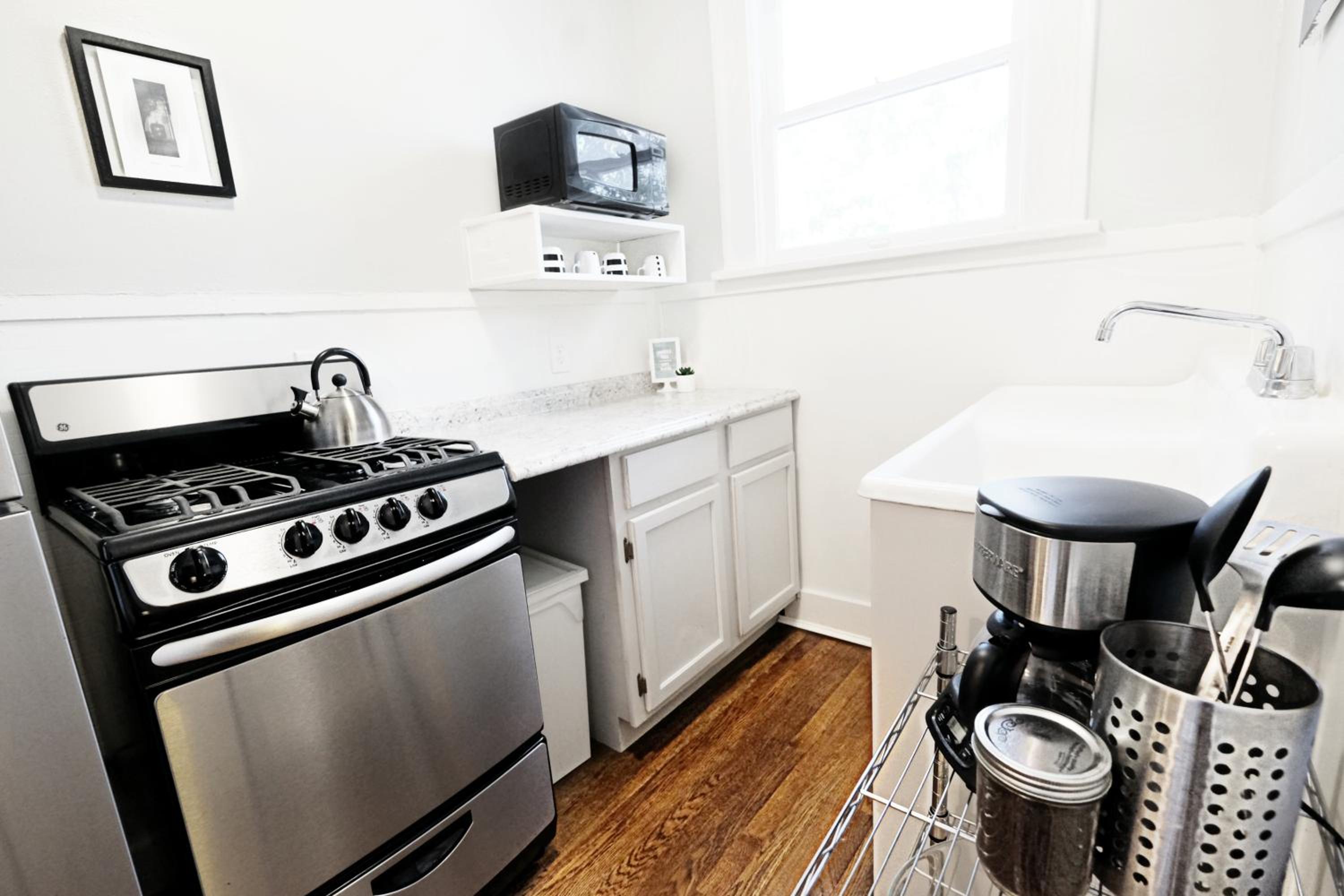 Studio Apartment - Photo 4