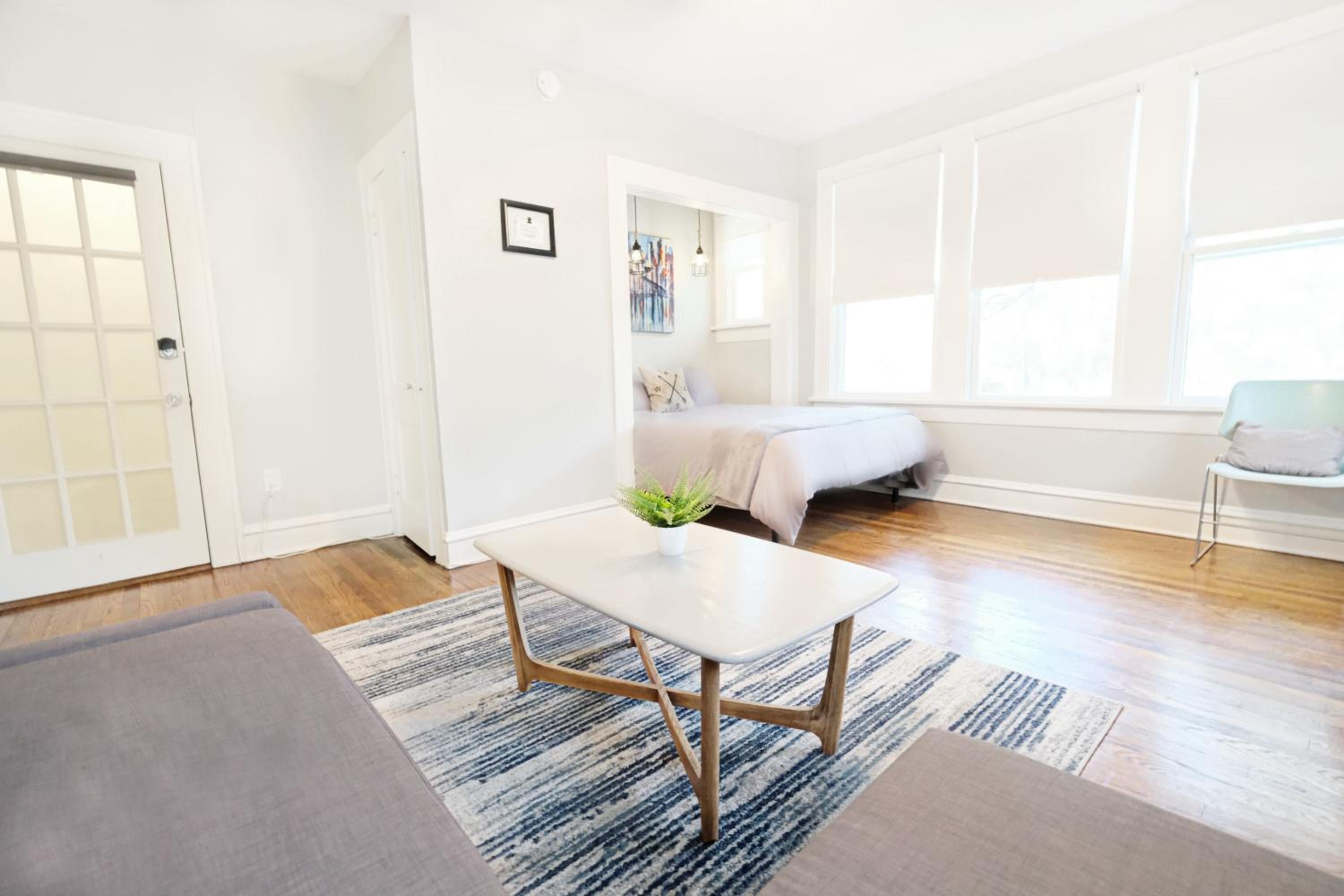 Studio Apartment - Photo 5