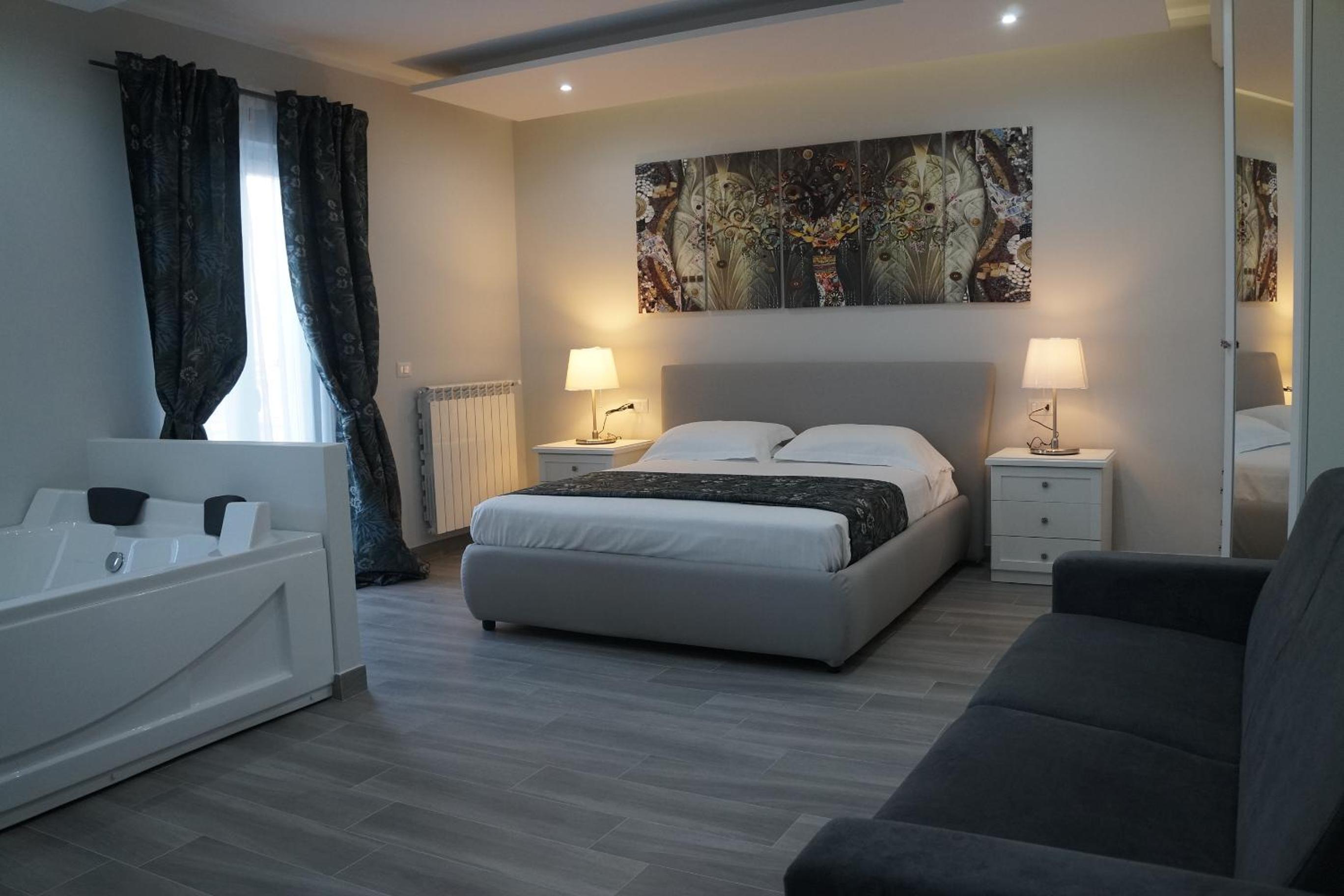 Deluxe Junior Suite - Photo 4