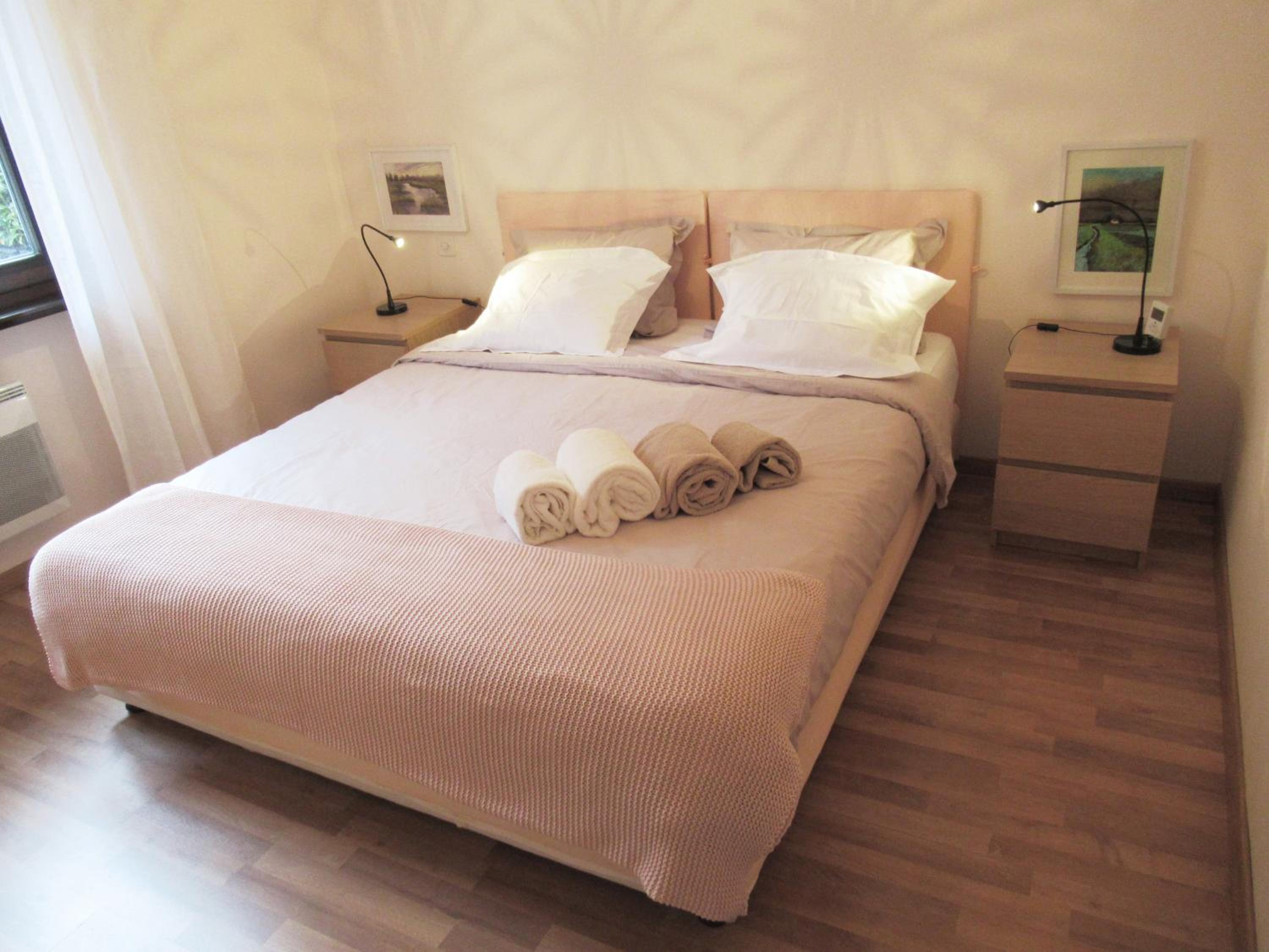 Three-Bedroom House photo 1