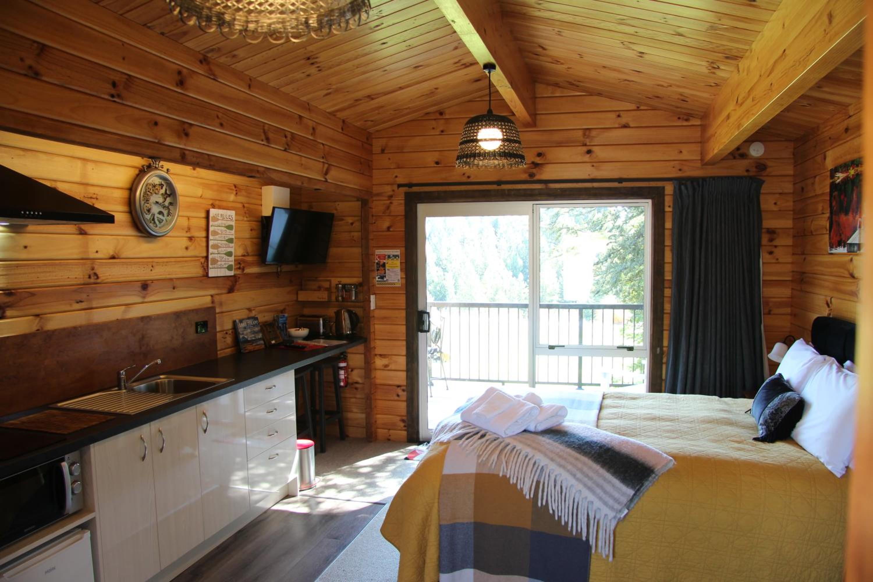 One-Bedroom Chalet - Photo 16