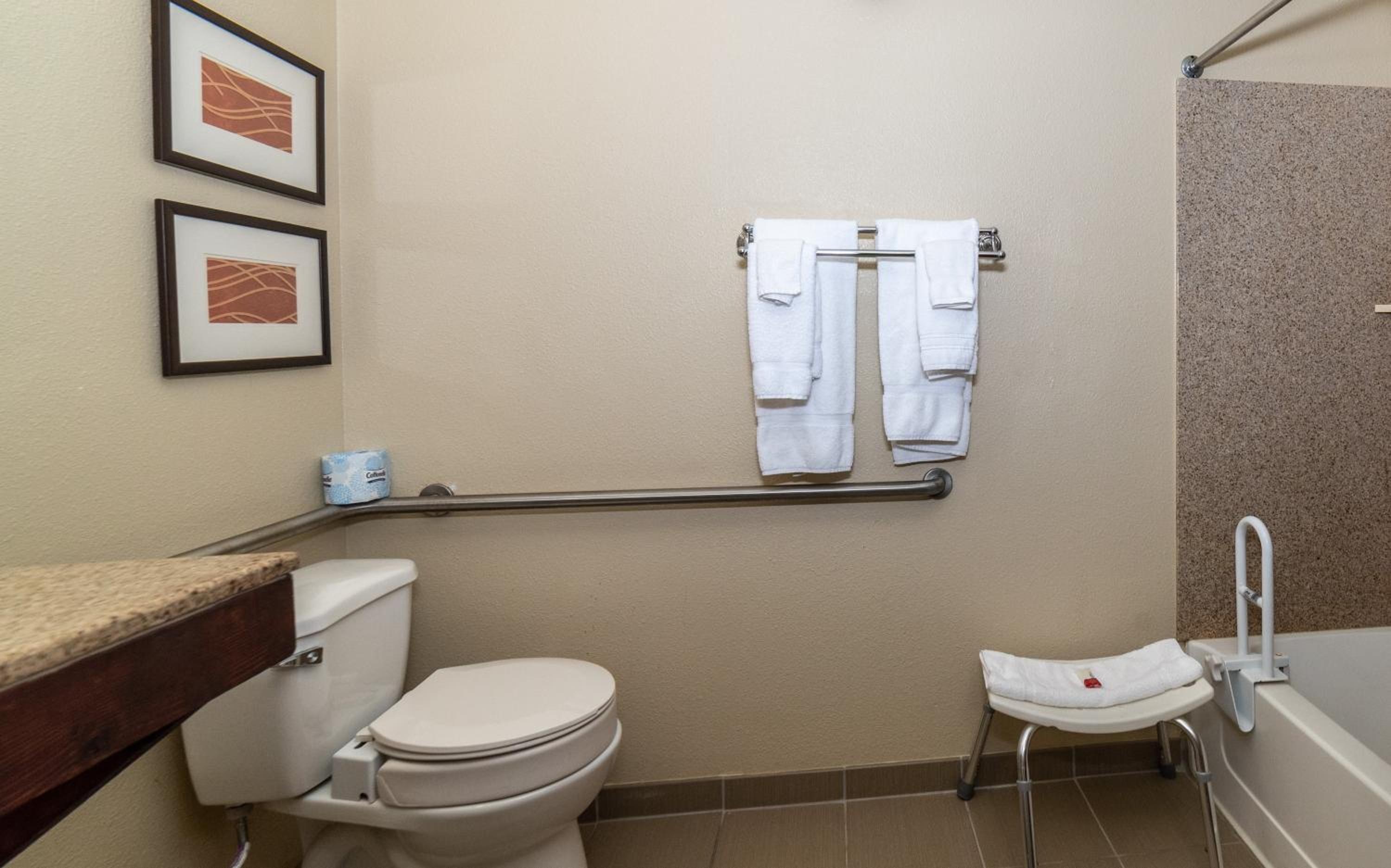 King Room - Mobility Access/Non-Smoking - Photo 3