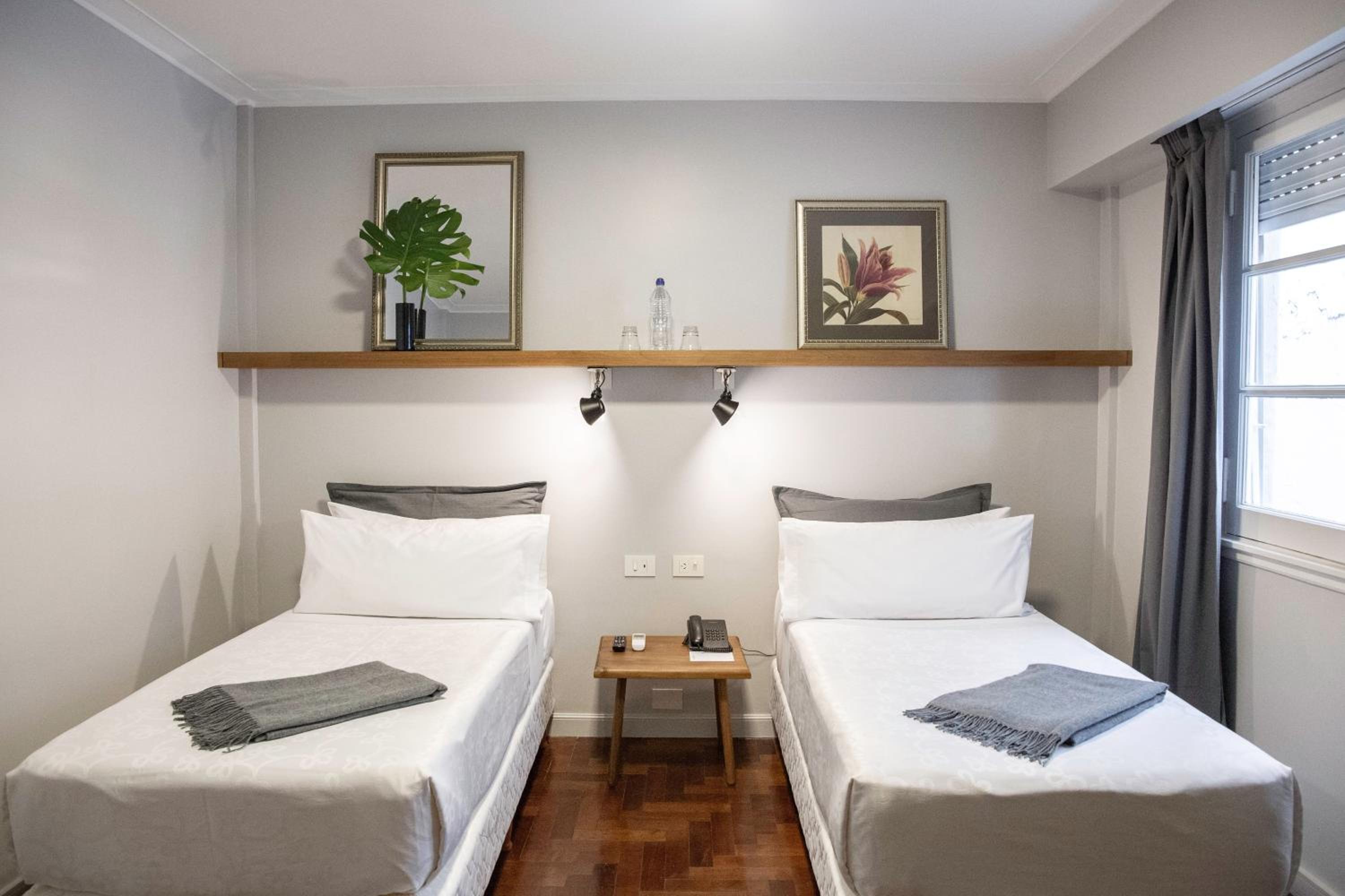 Deluxe Twin Room photo 1