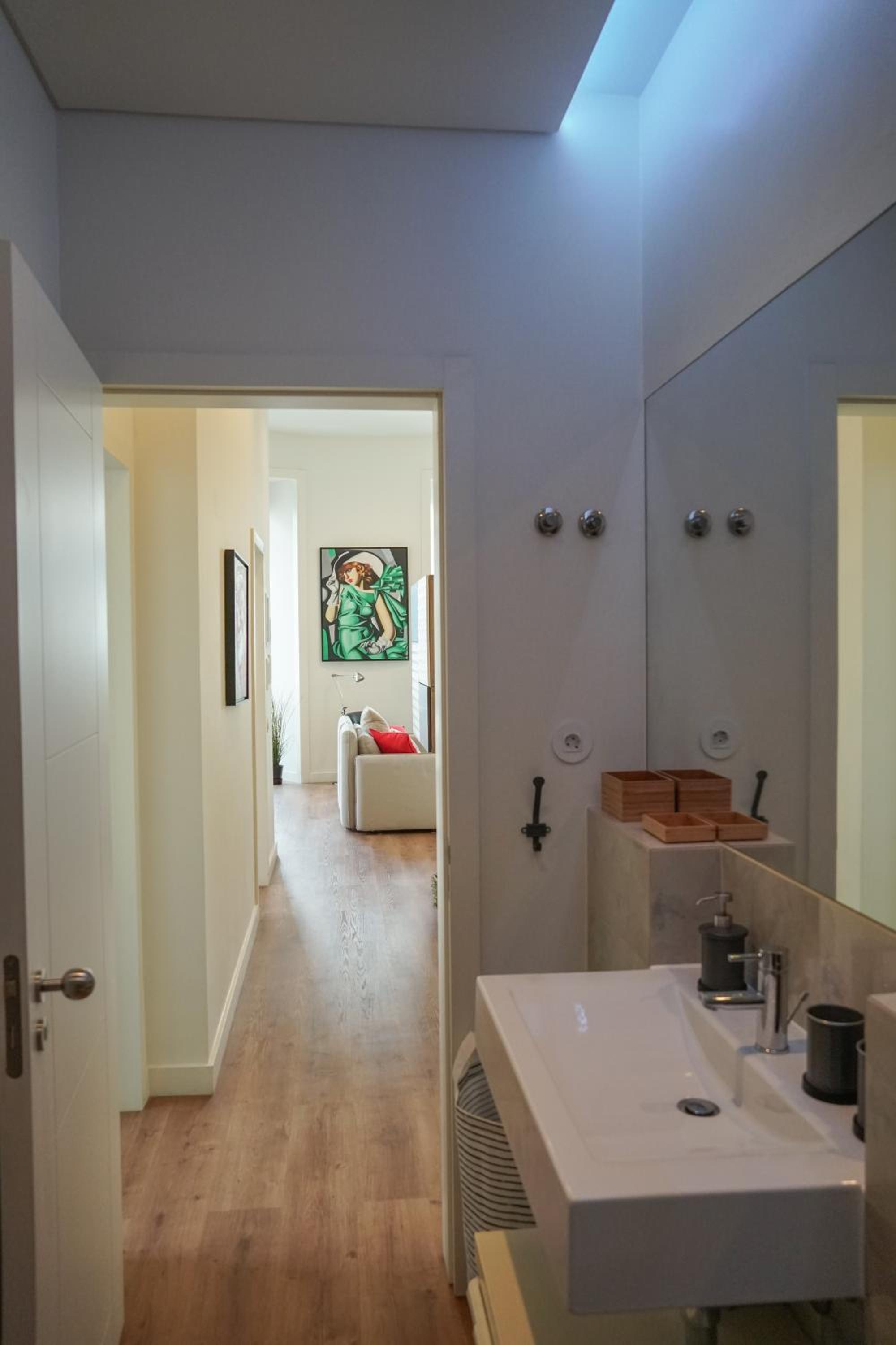 Apartment photo 3