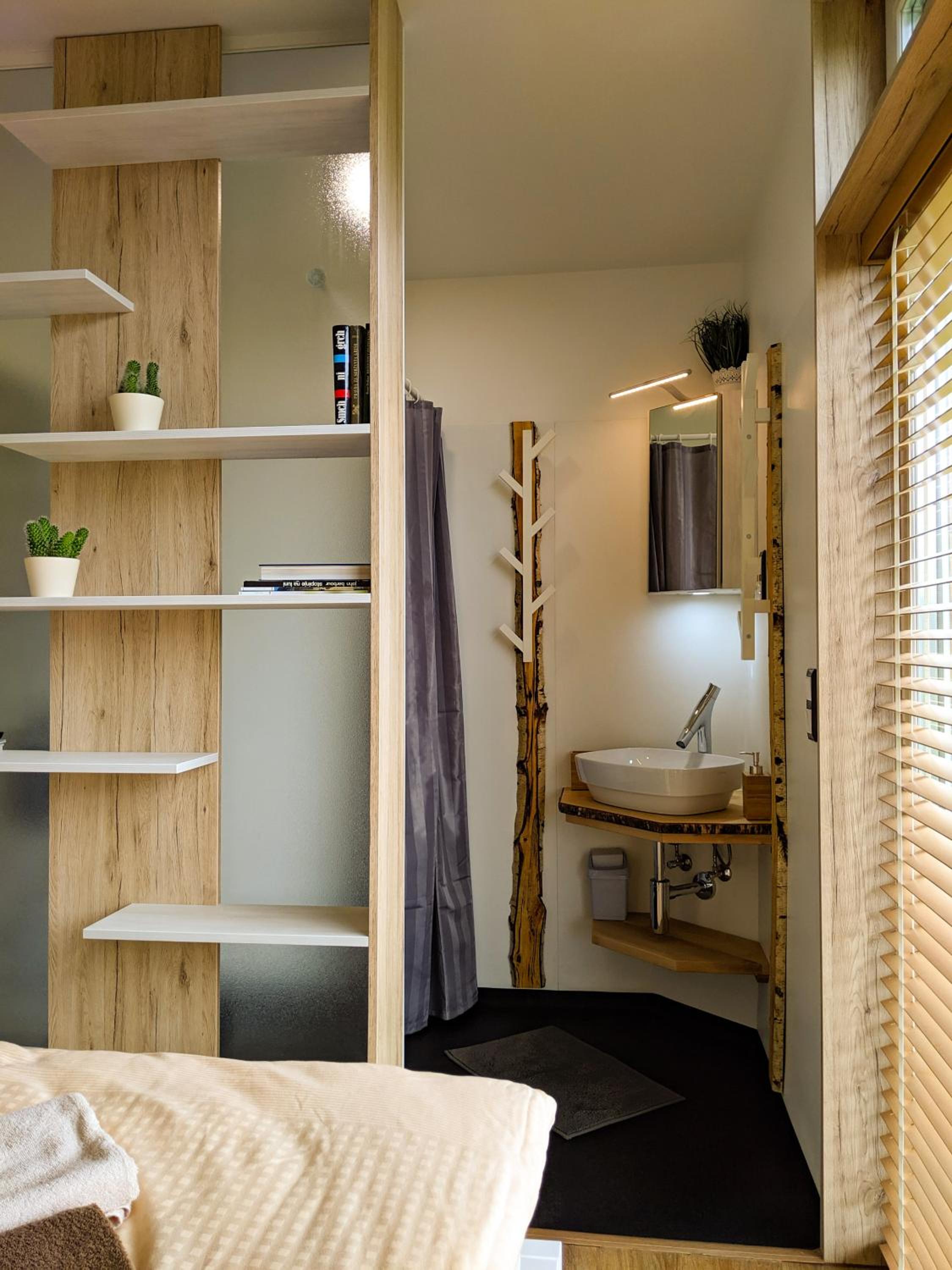 Two-Bedroom House - Photo 25
