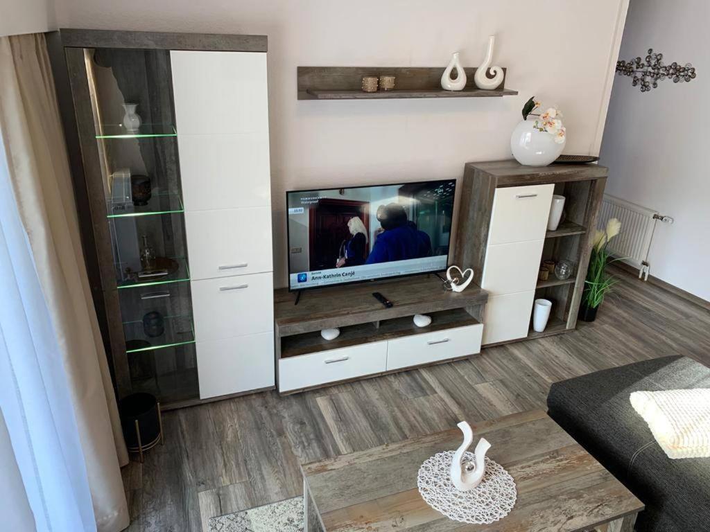 One-Bedroom Apartment - Photo 12