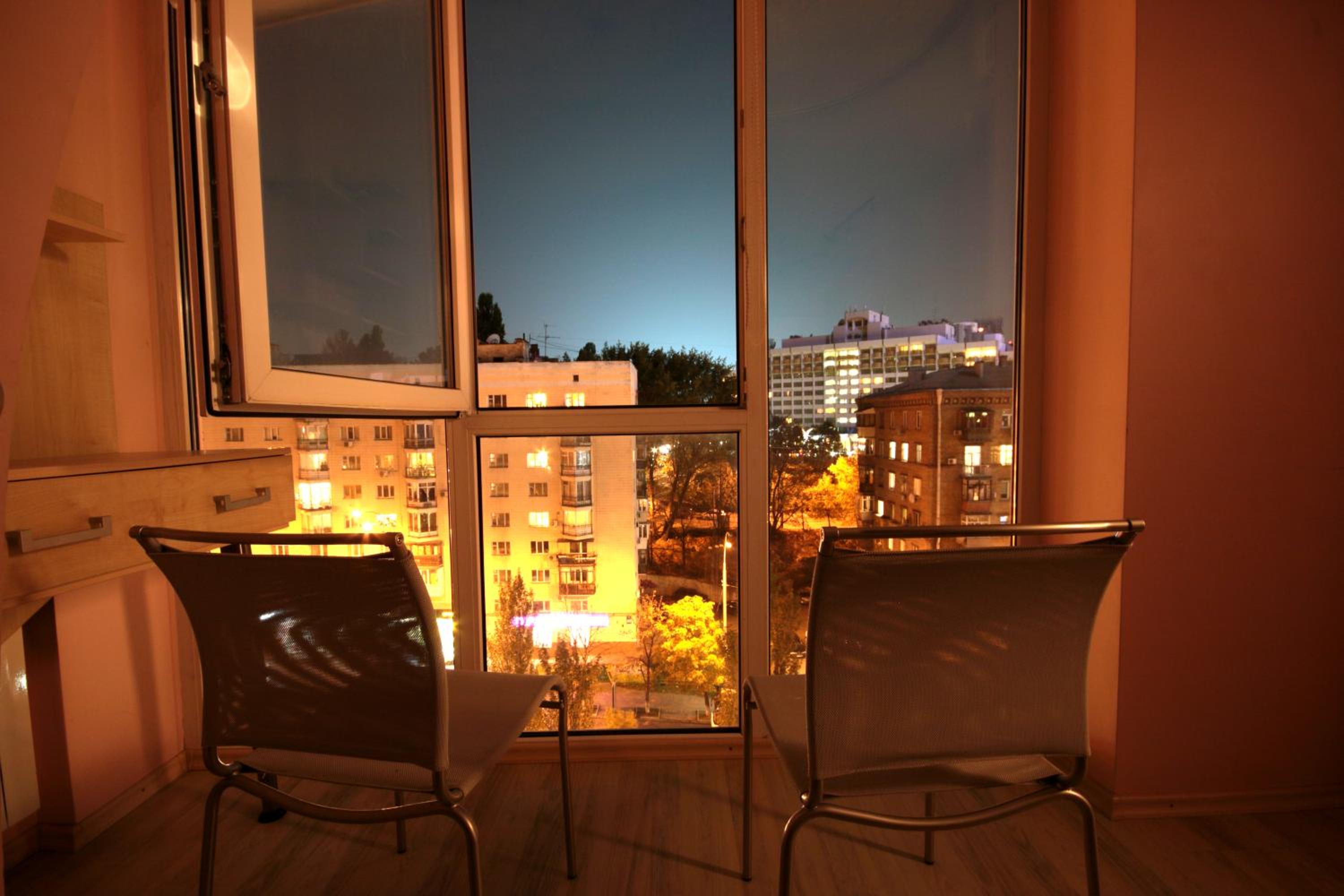 One-bedroom apartment - 3 Lesi Ukrainky blvd.