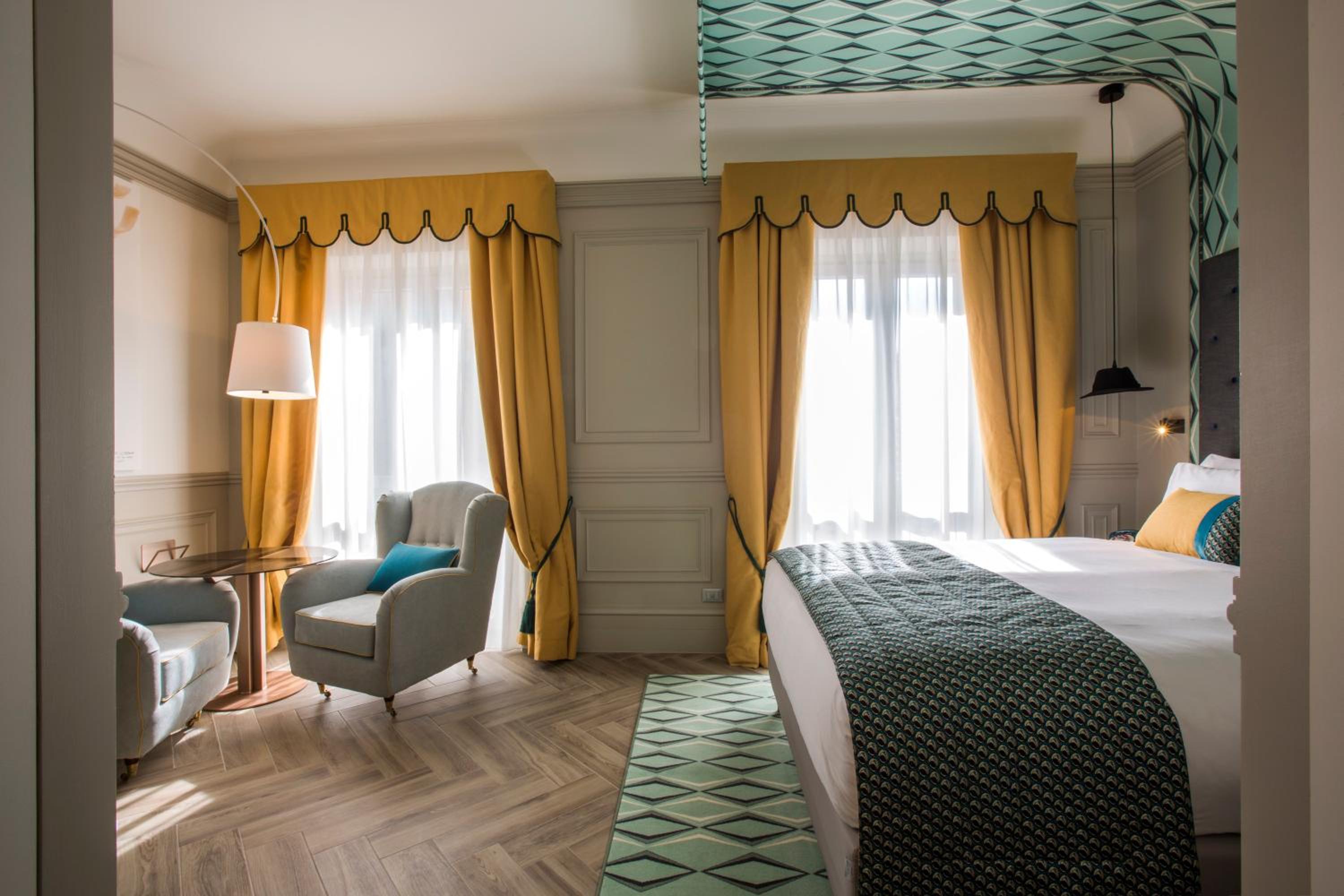 Premium Queen Room
