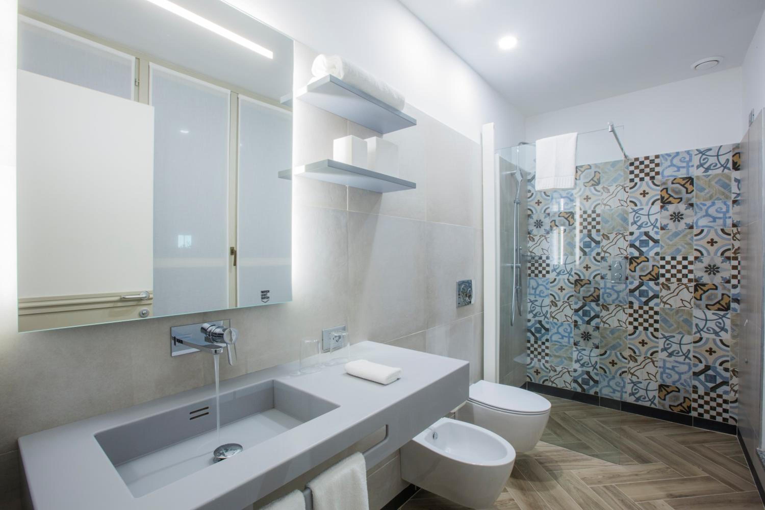 Premium Queen Room with Terrace Access