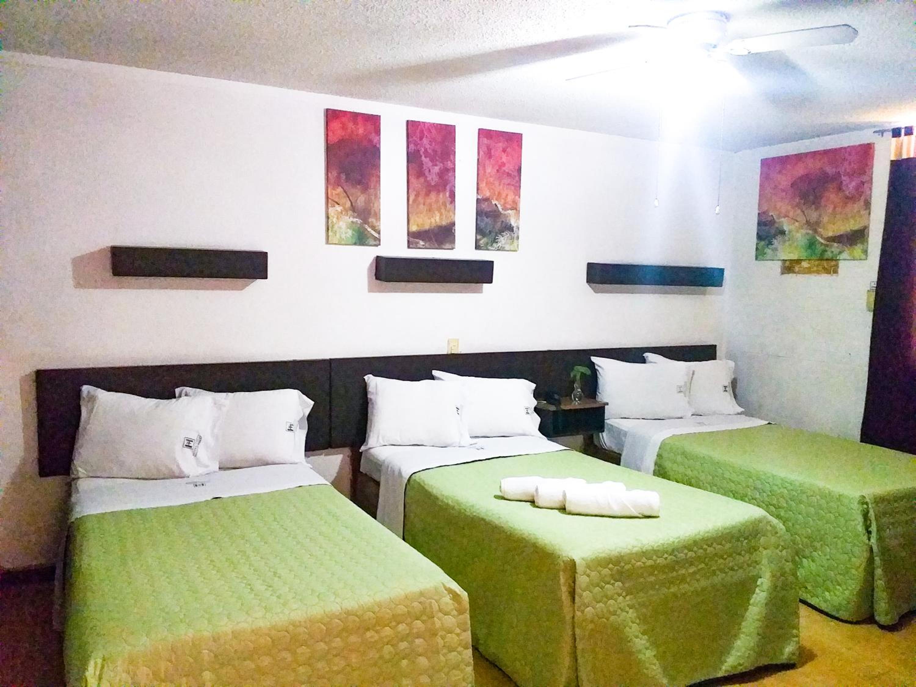 Triple Room photo 2