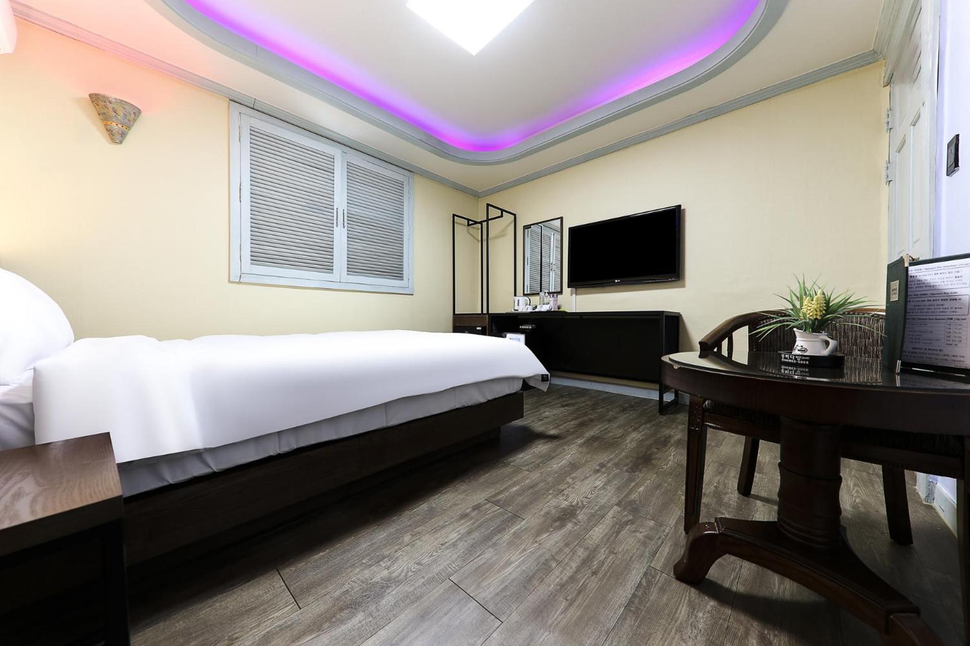 Deluxe Double Room photo 3