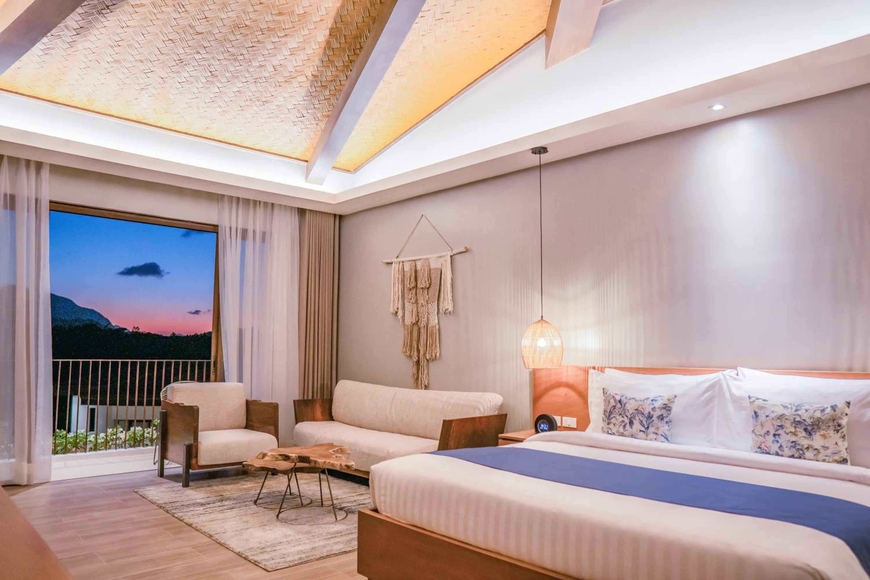 Premier Room - Photo 7