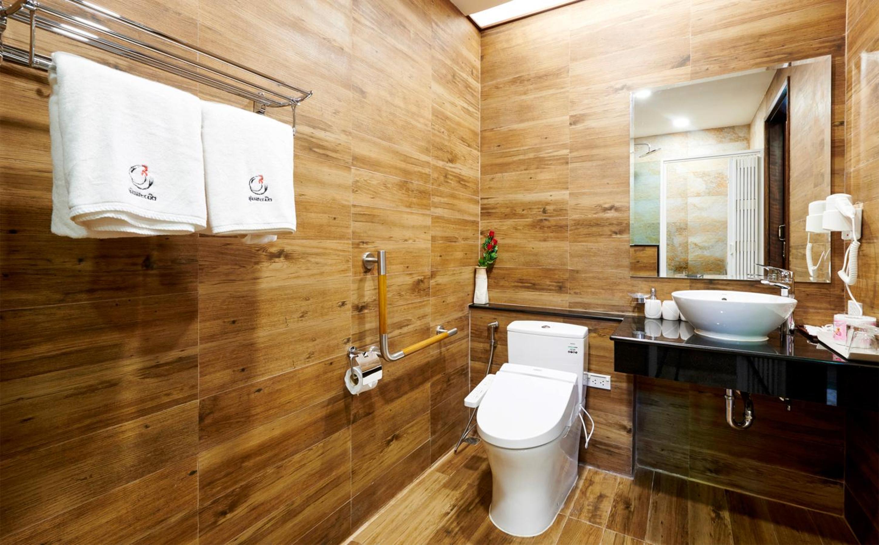 Deluxe Double or Twin Room photo 2